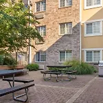 Extended Stay America Suites - Louisville - Alliant Avenue