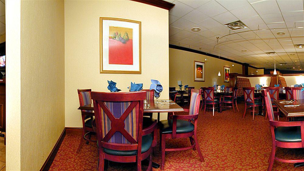 Ramada Plaza And Conference Center Hotel Louisville