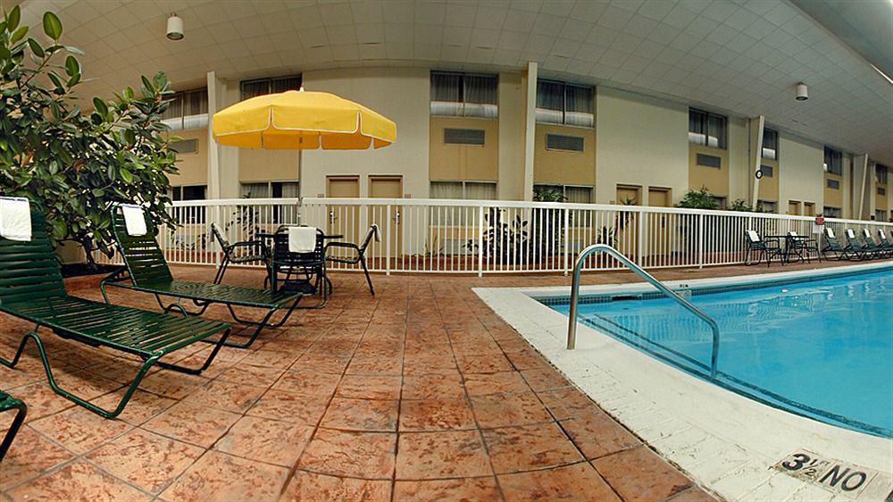 Ramada Plaza And Conference Center 3*