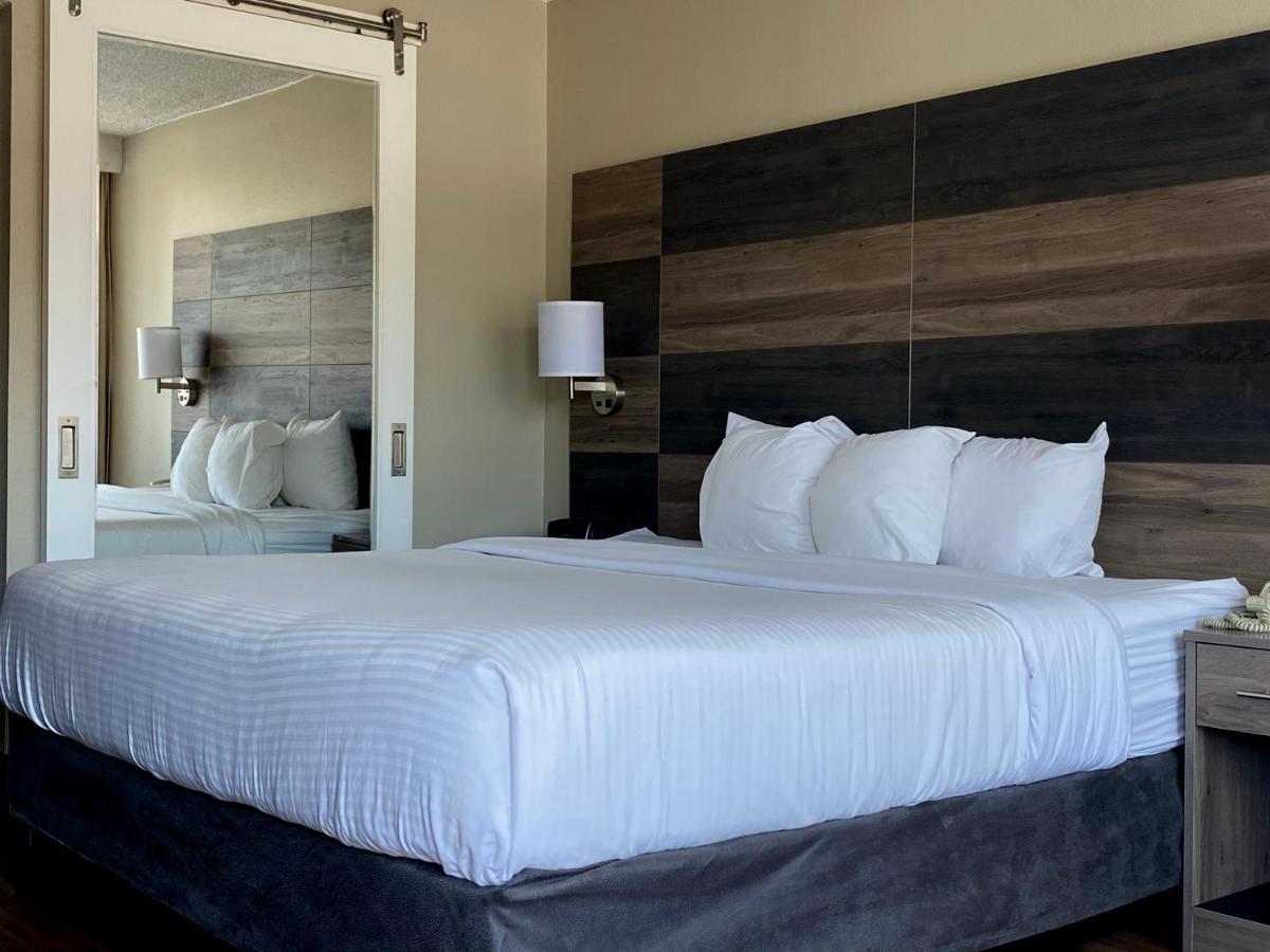 Hotel Clarion Pointe University/expo Louisville