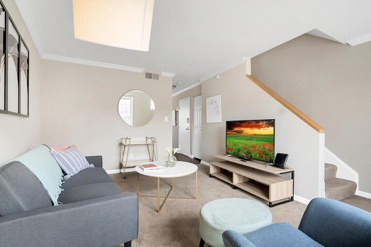 Kasa Downtown Aparthotel 4*