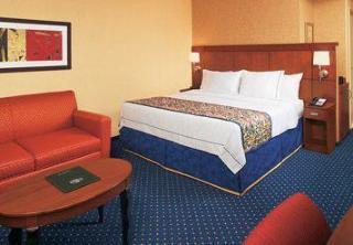 Courtyard Northeast 3*