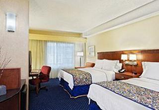 Courtyard Northeast 3*
