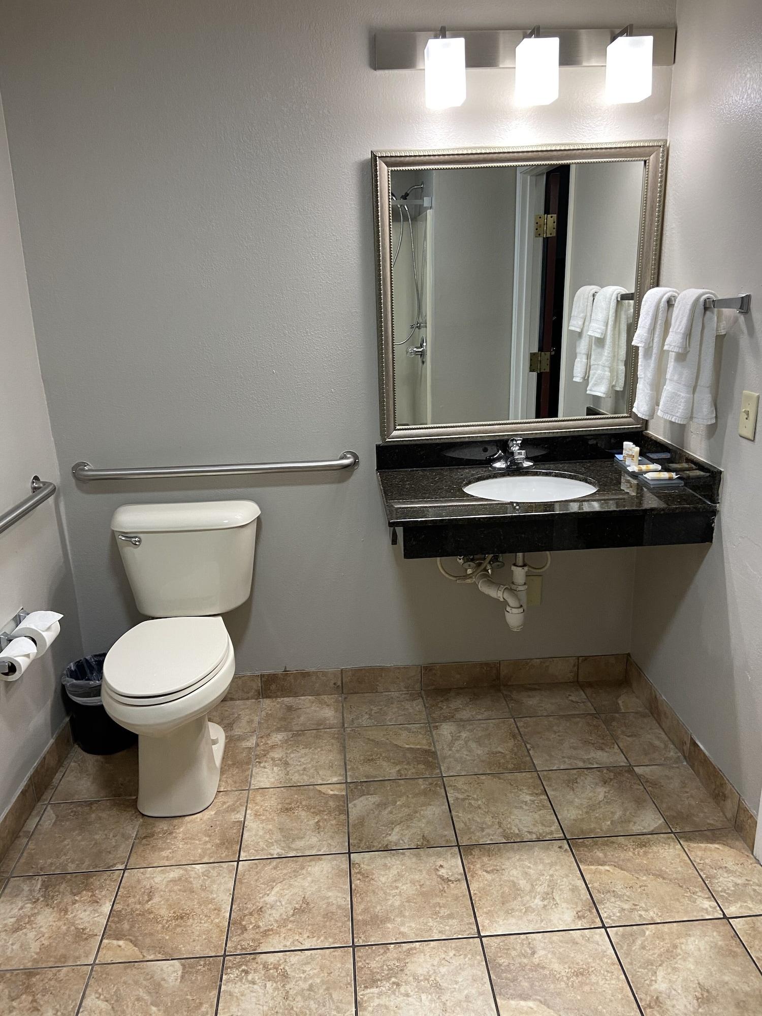 La Quinta & By Wyndham East 3*