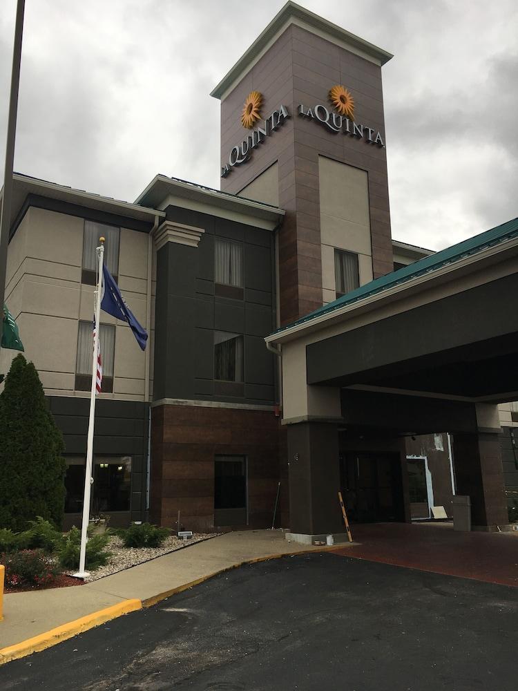 La Quinta & By Wyndham East 3* Louisville