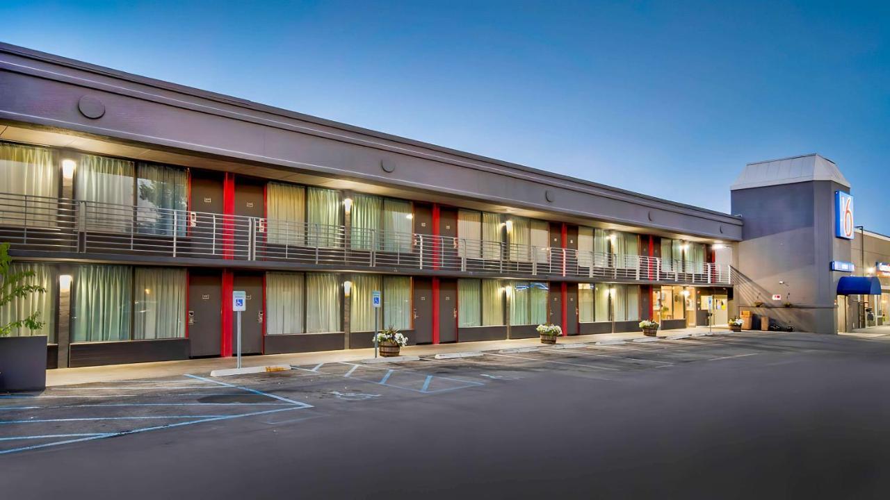 6 Louisville, Ky- Airport/ Fair Expo Hotel 2*