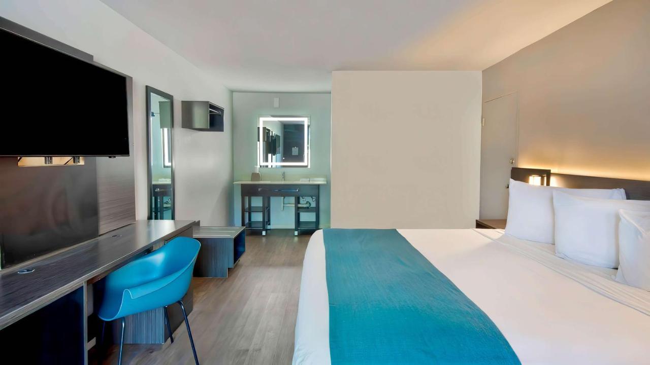 6 Louisville, Ky- Airport/ Fair Expo Hotel
