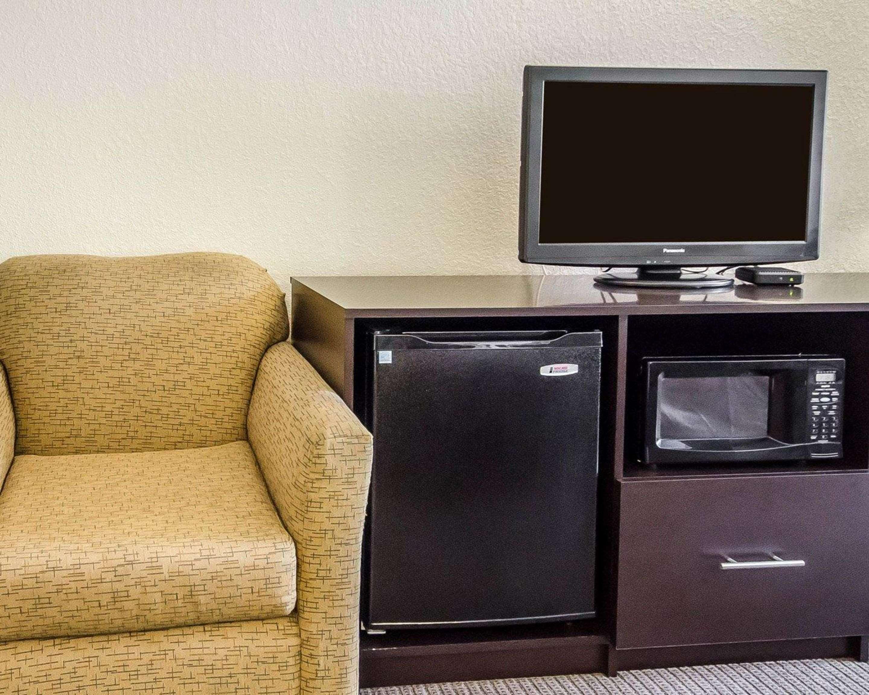Hotel Sleep Airport & Expo Louisville
