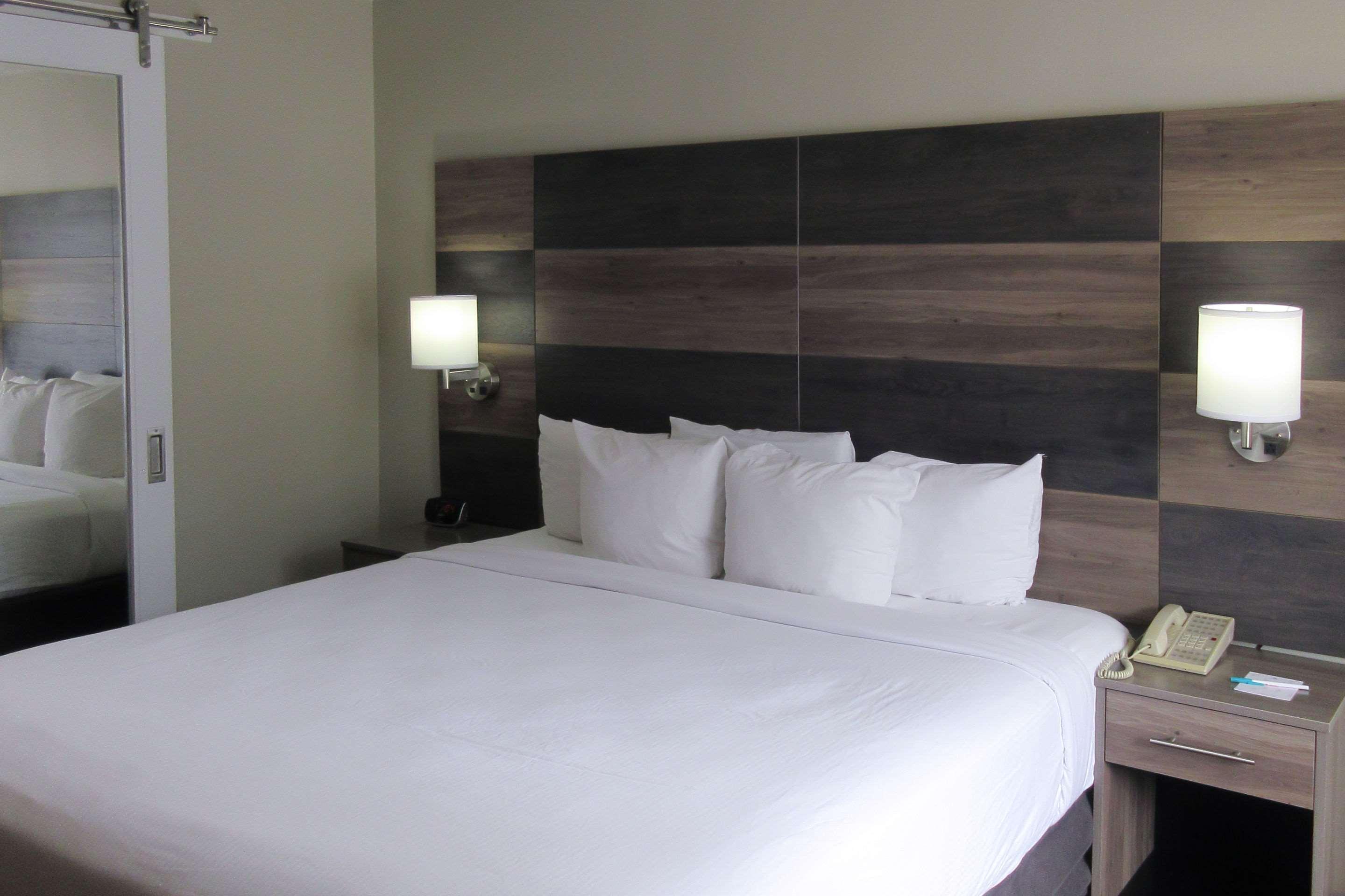 Hotel Clarion Pointe University/expo Louisville