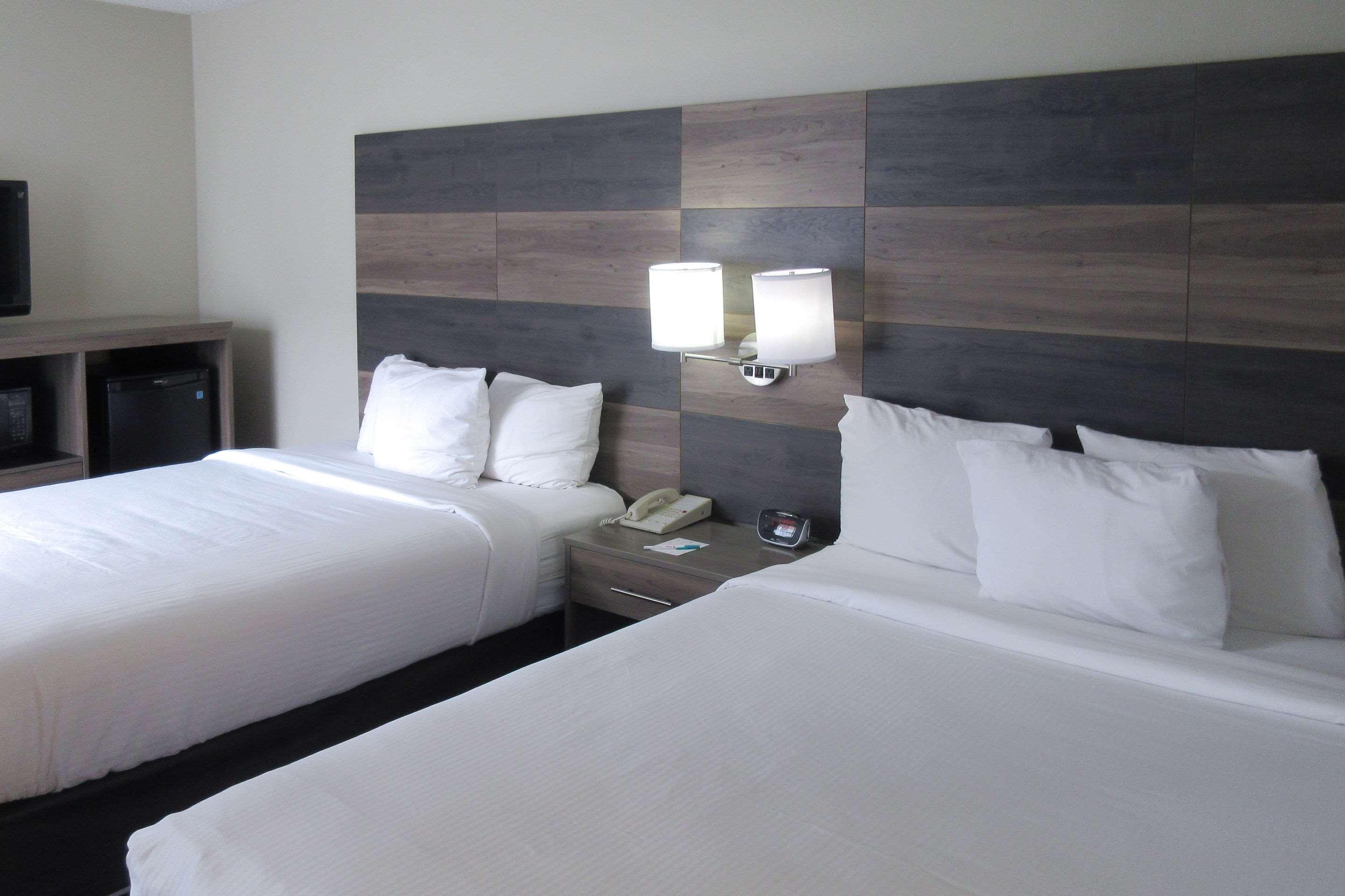 Hotel Clarion Pointe University/expo