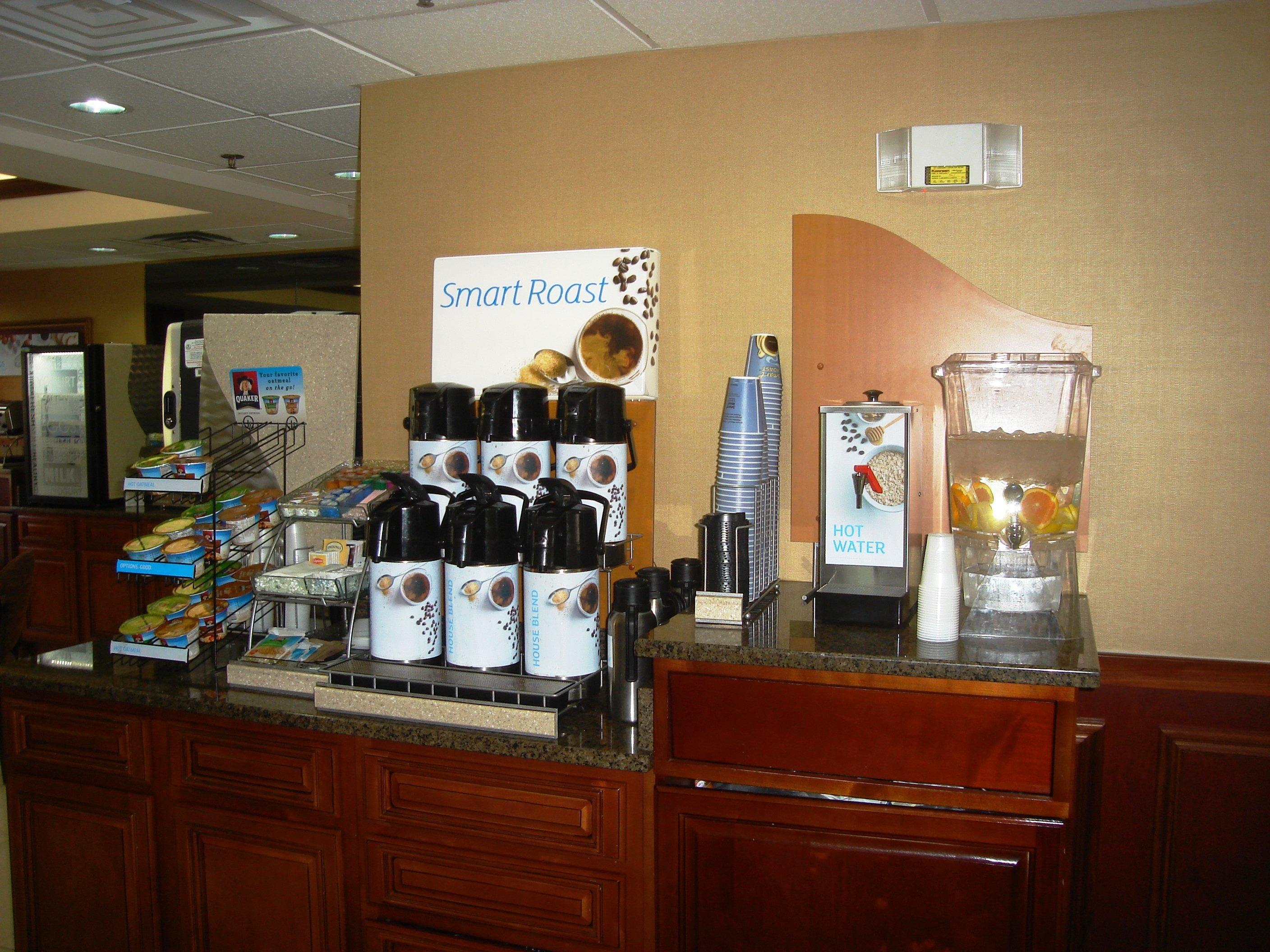 Hotel Express Northeast By Ihg Louisville