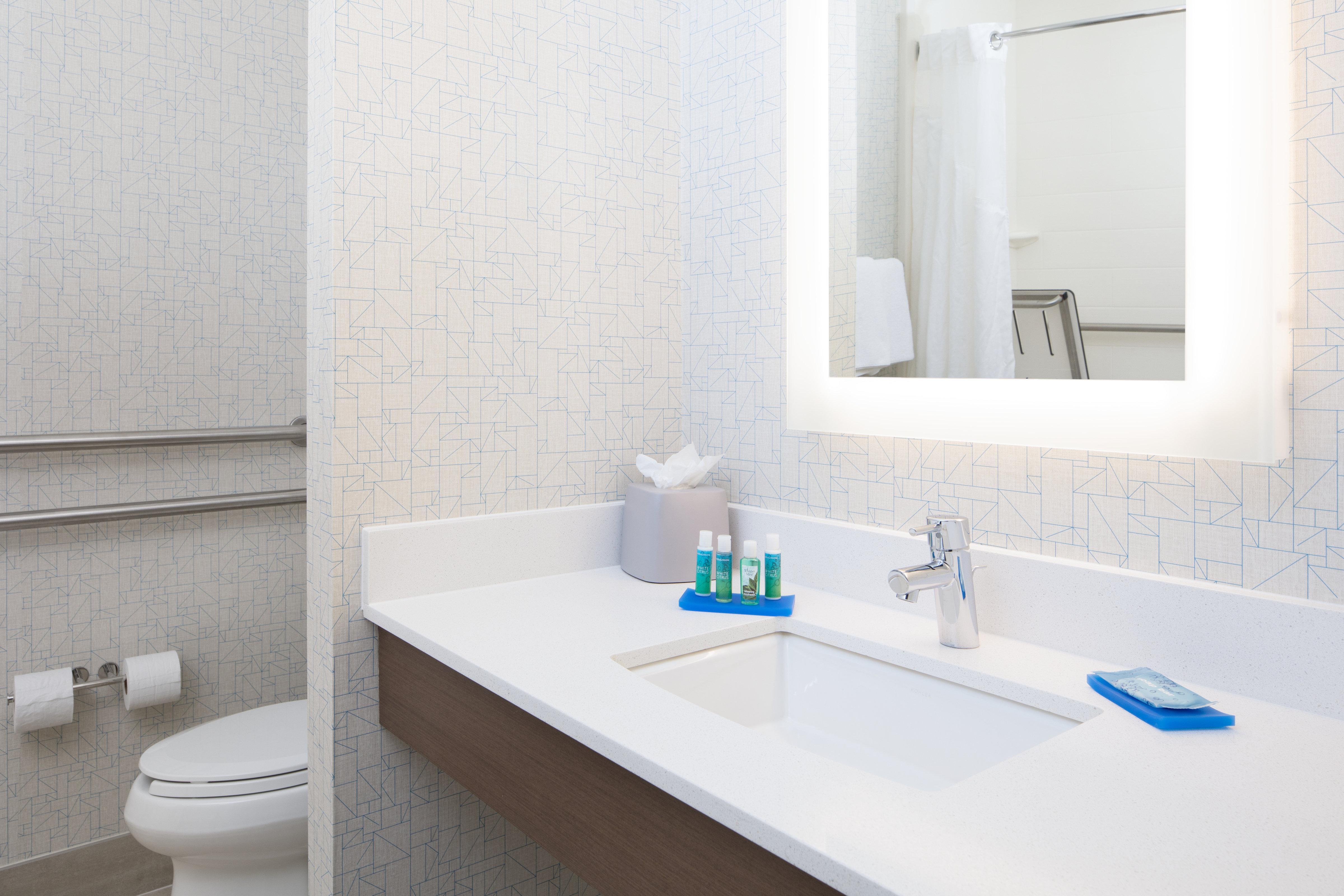 Express Northeast By Ihg Hotel Louisville