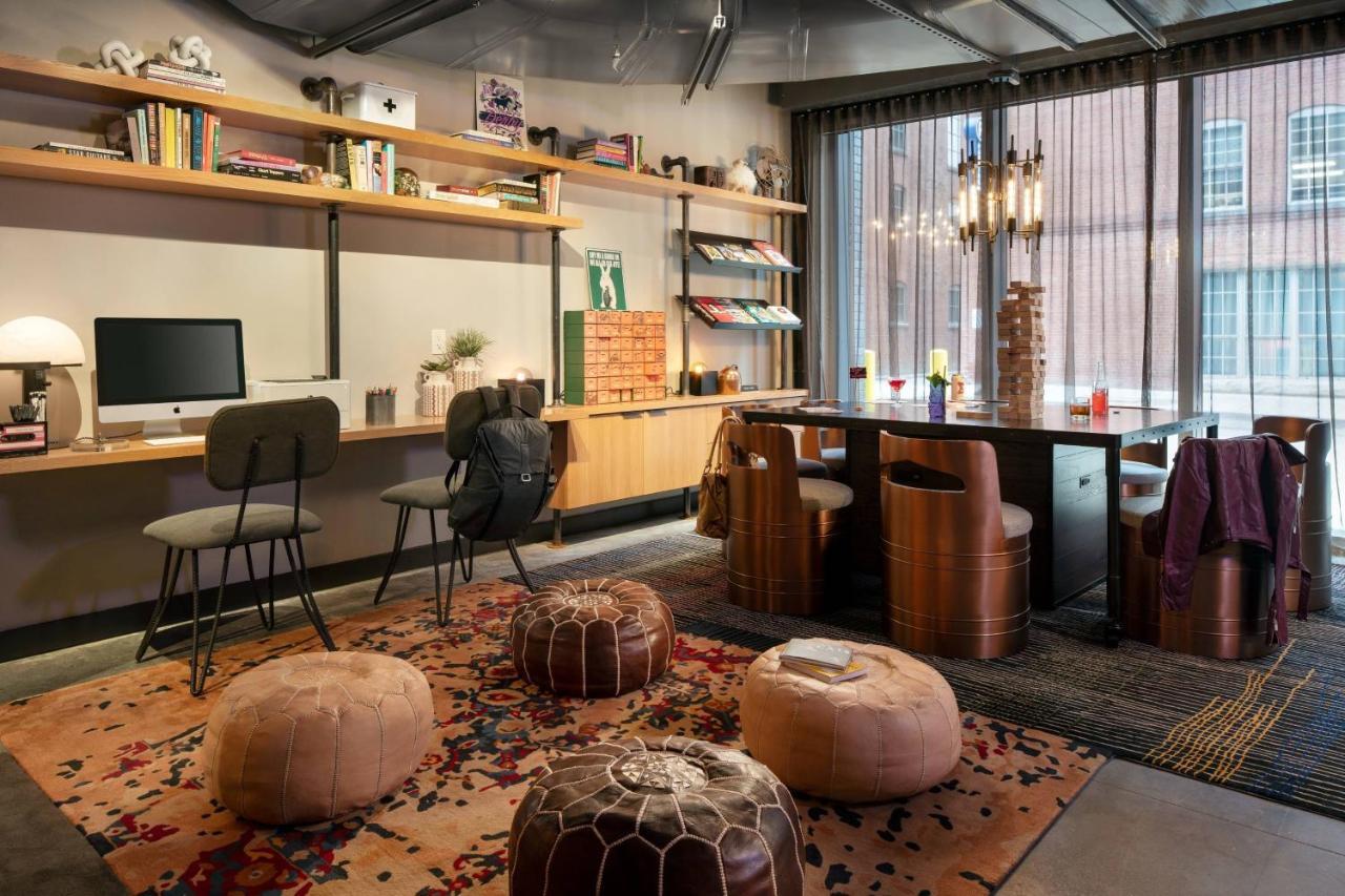 Moxy Downtown Hotel 4*