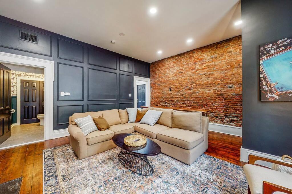 Luxury 8 Bed/4 Ba Nulu Private Yard/parking