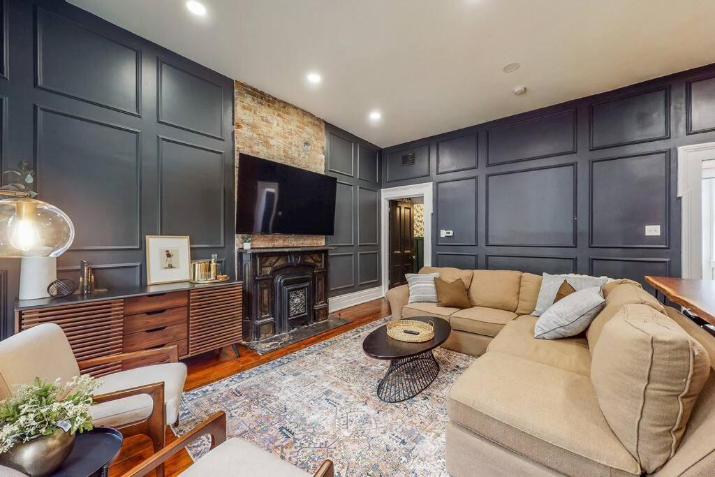 Luxury 8 Bed/4 Ba Nulu Private Yard/parking * Louisville