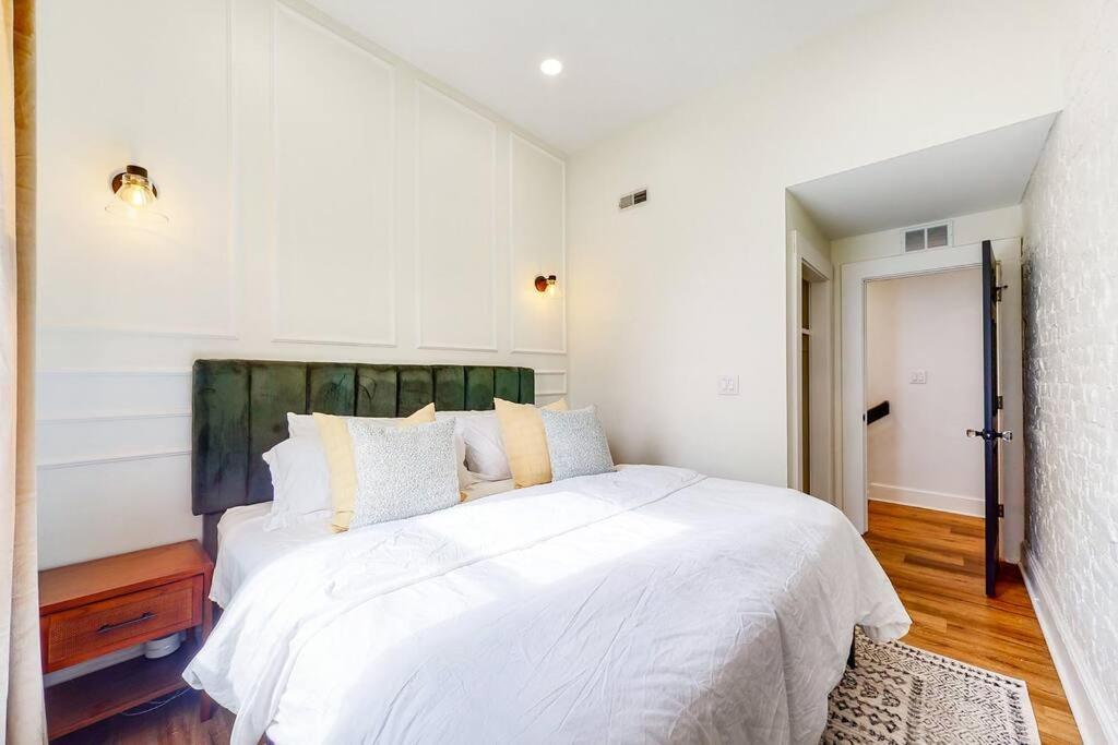 Luxury 8 Bed/4 Ba Nulu Private Yard/parking *