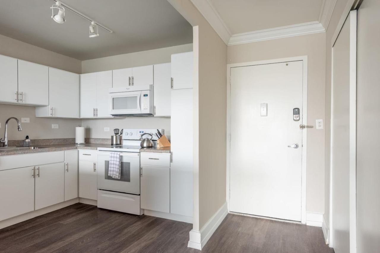 Cozysuites 800 Tower 1br With Gym! 16 Apartment *