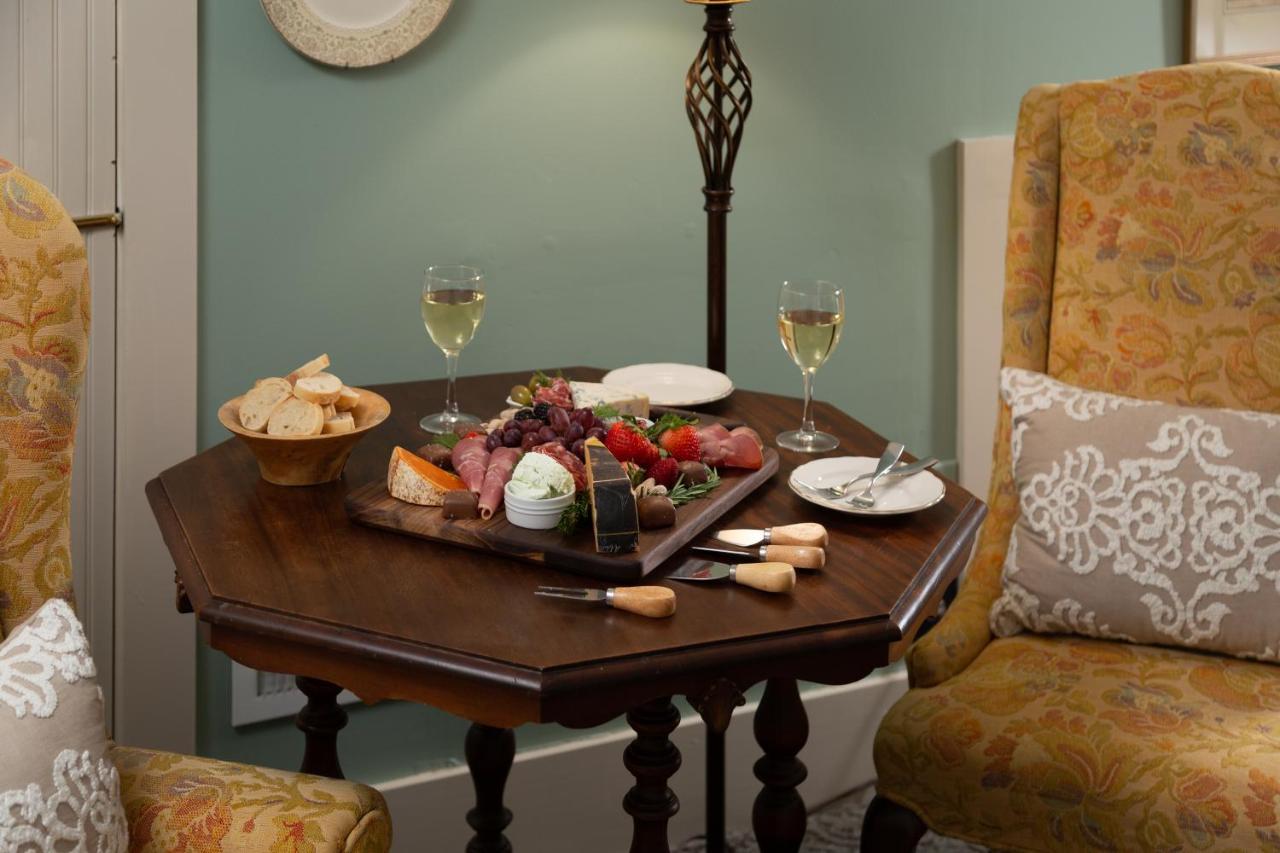 Bed & Breakfast At Woodhaven-in The Heart Of The Bourbon Trail-over 12 Distilleries Nearby