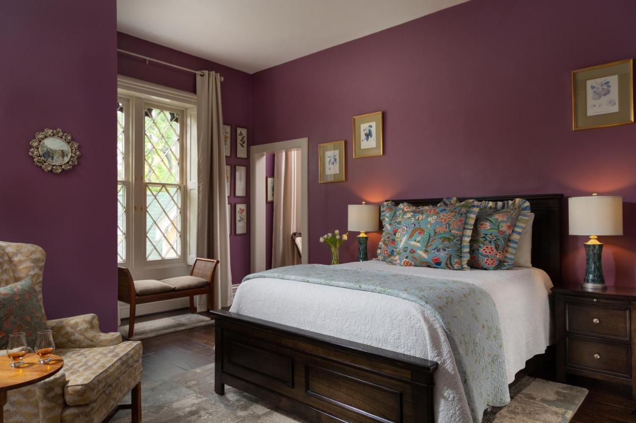 At Woodhaven-in The Heart Of The Bourbon Trail-over 12 Distilleries Nearby Bed & Breakfast Louisville