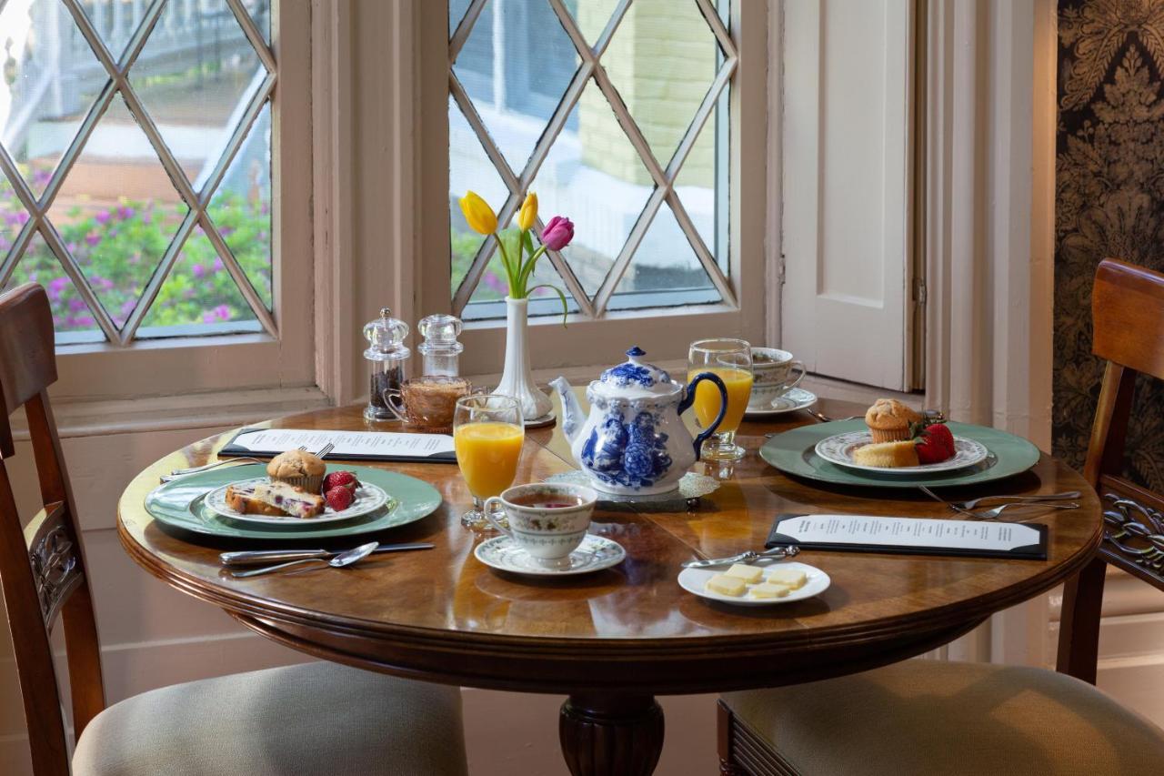 At Woodhaven-in The Heart Of The Bourbon Trail-over 12 Distilleries Nearby Bed & Breakfast Louisville