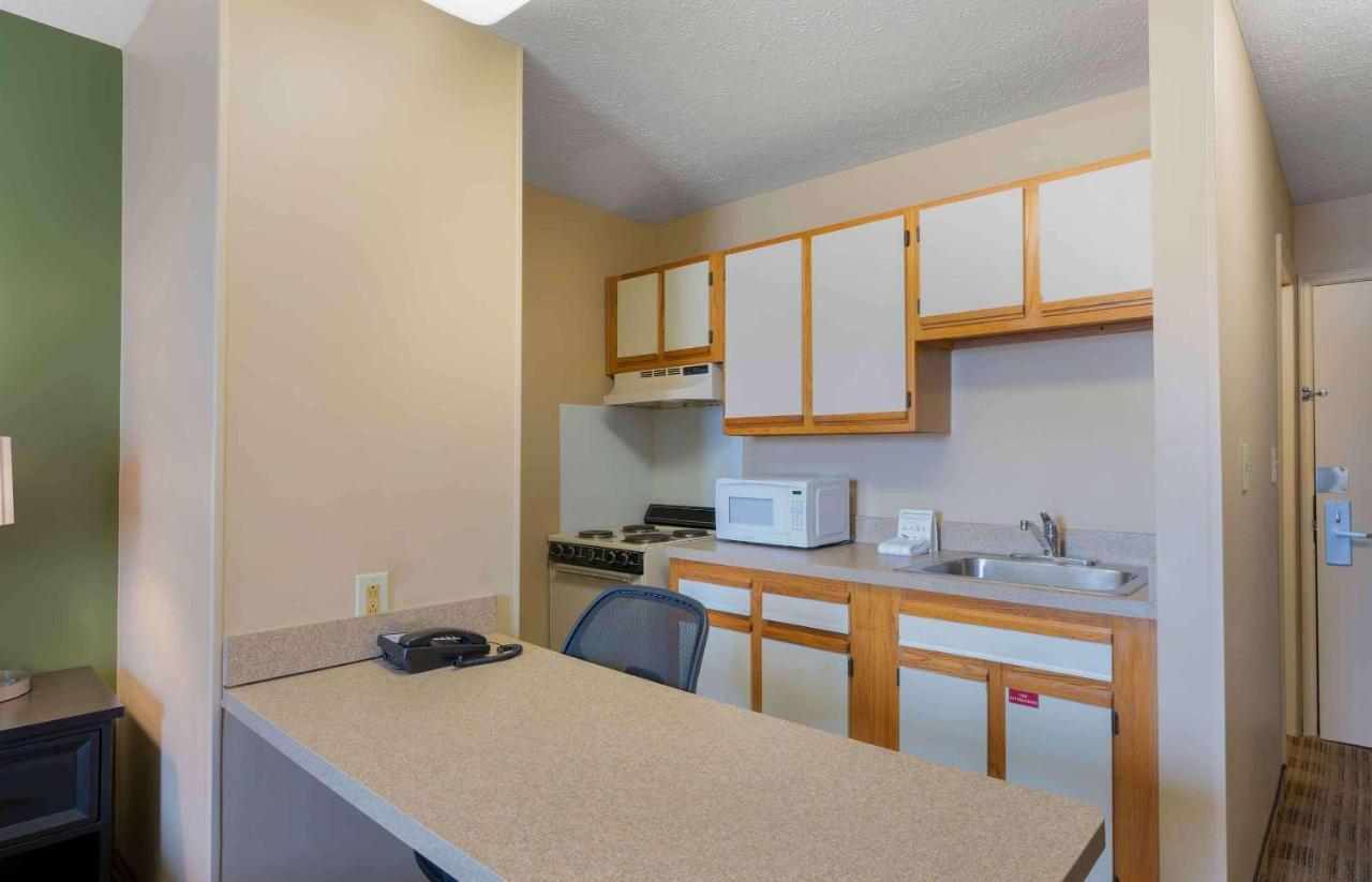 Hotel Suburban East 2*