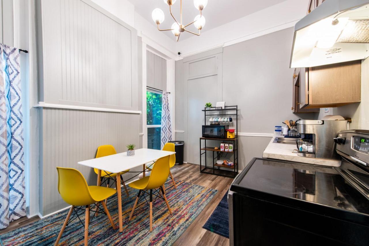 Guest house Near Downtown Louisville, Ky - X *