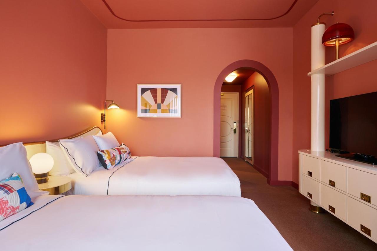 Hotel Genevieve 4*