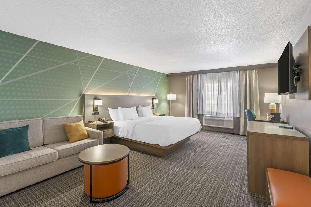 Comfort & Airport Fair & Expo Hotel 3*