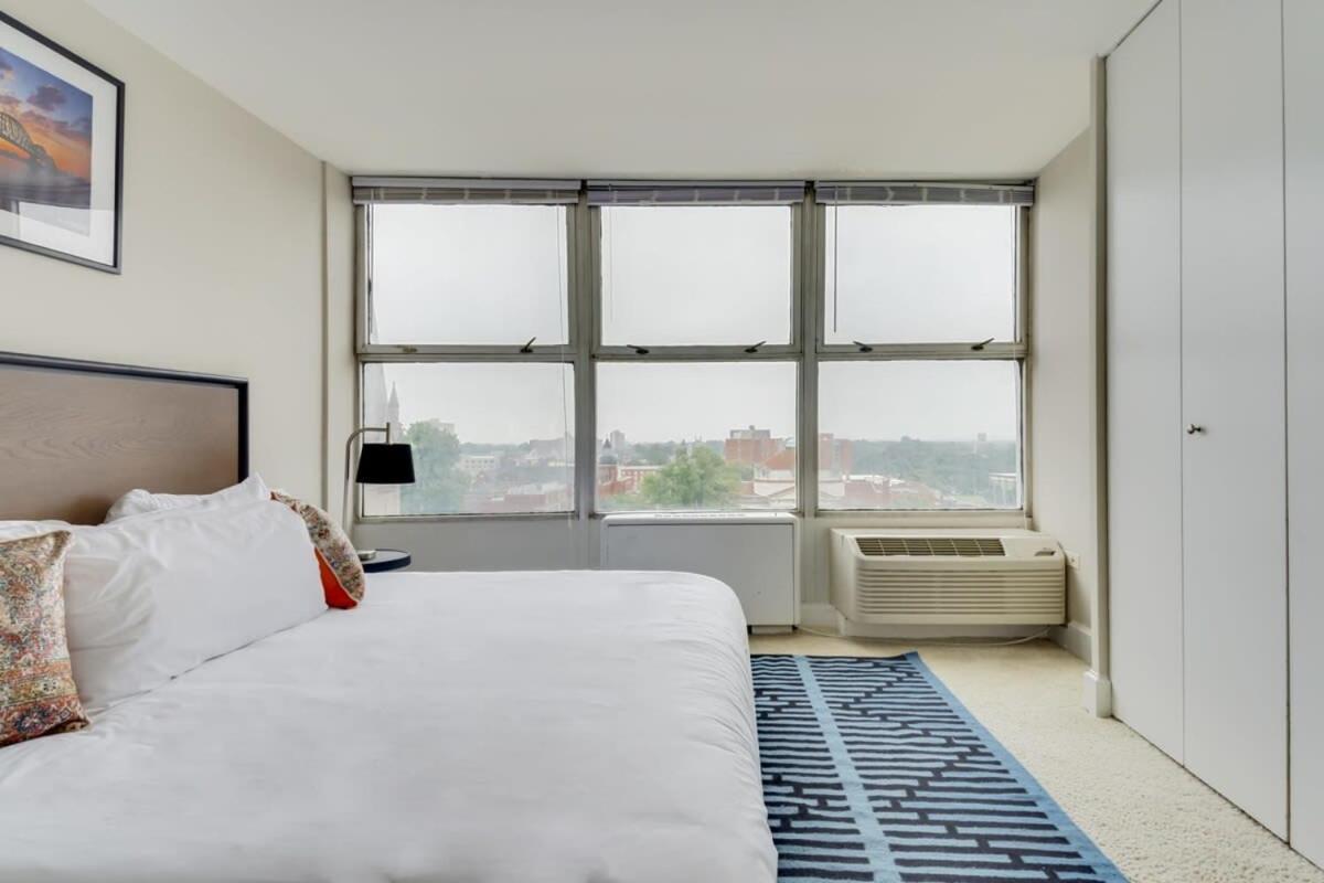 Apartment Cozysuites 800 Tower 1br With Gym! 09