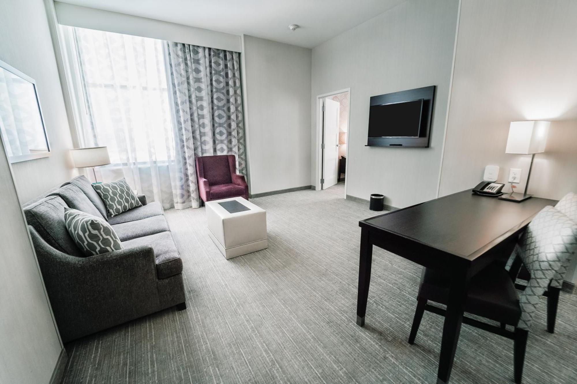 Embassy Downtown Hotel Louisville