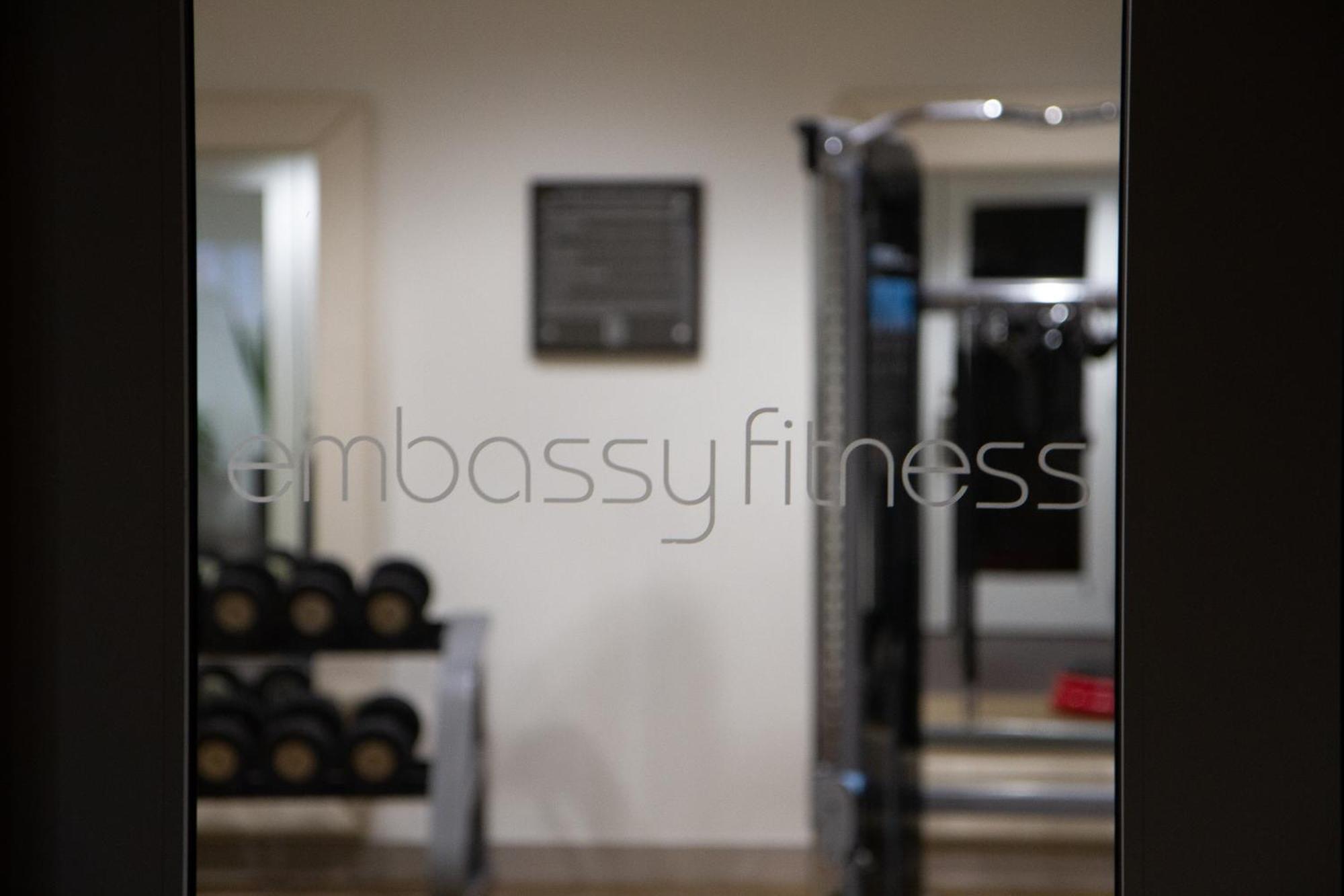 Embassy Downtown Hotel 4*
