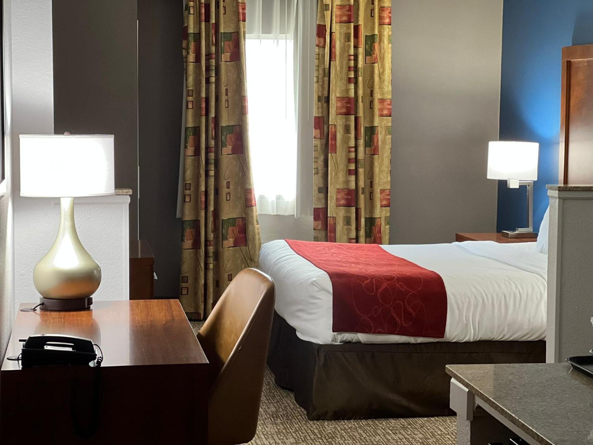 Hotel Comfort East Louisville