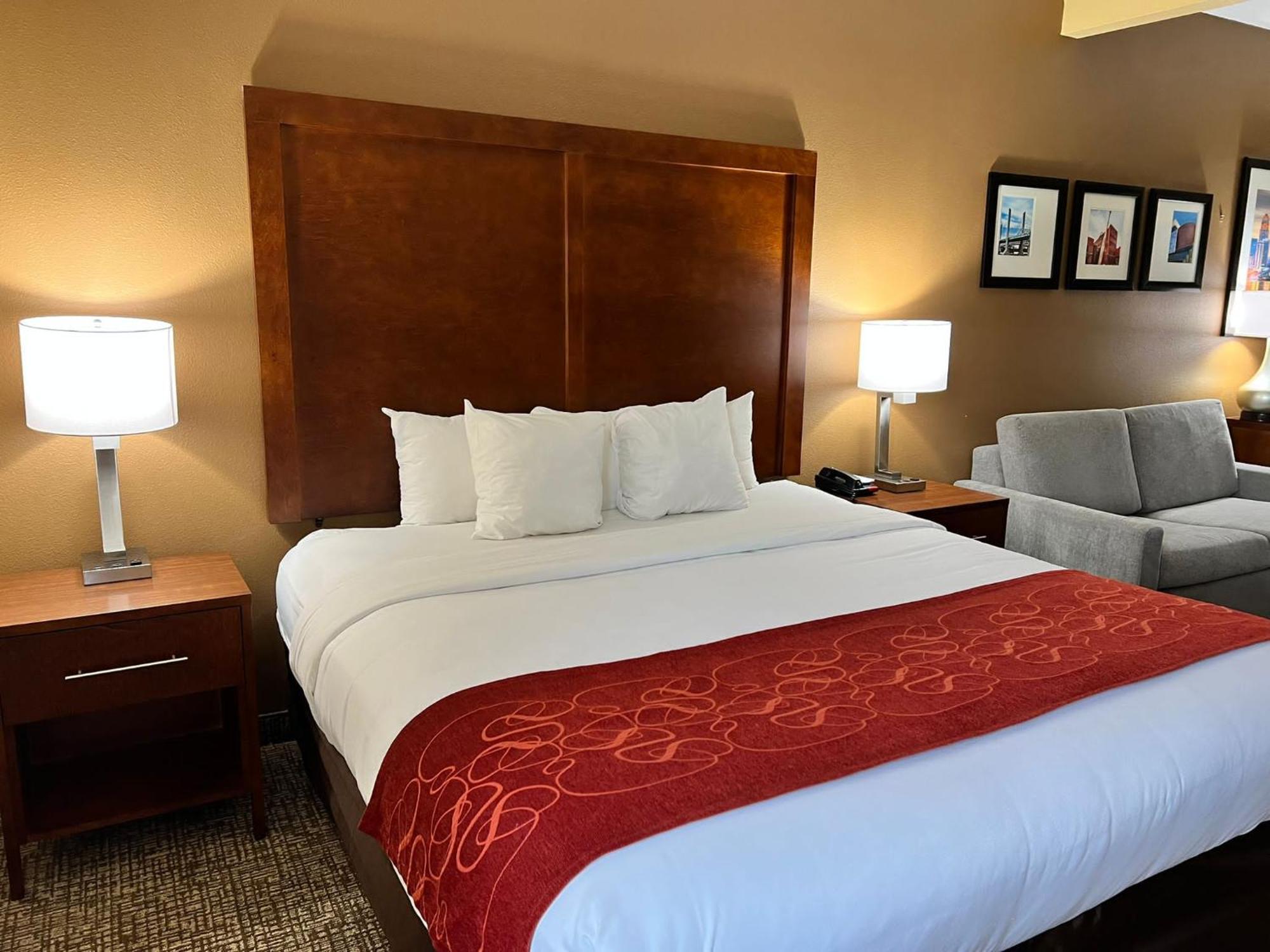 Comfort East Hotel Louisville