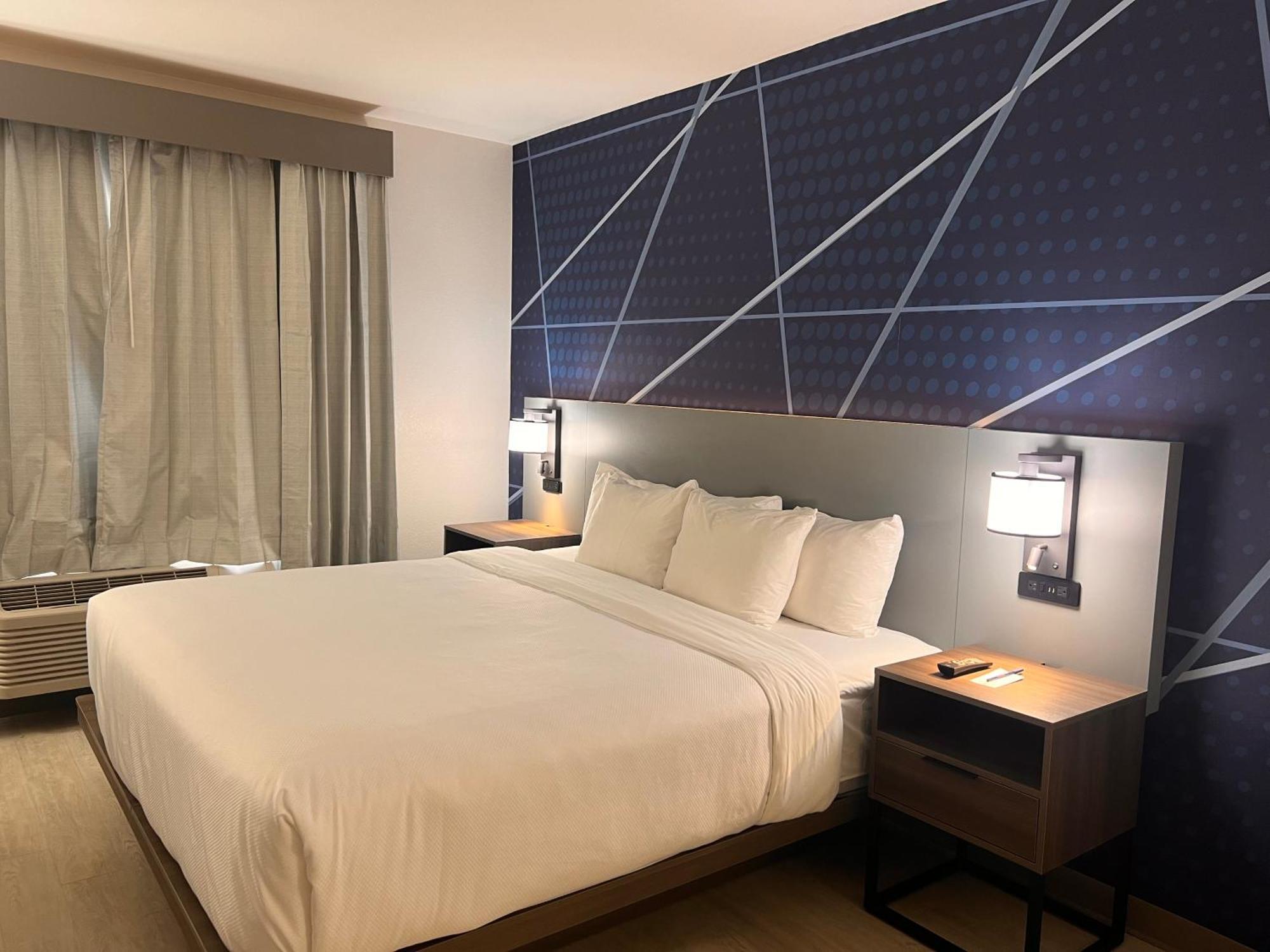 Comfort Airport Hotel