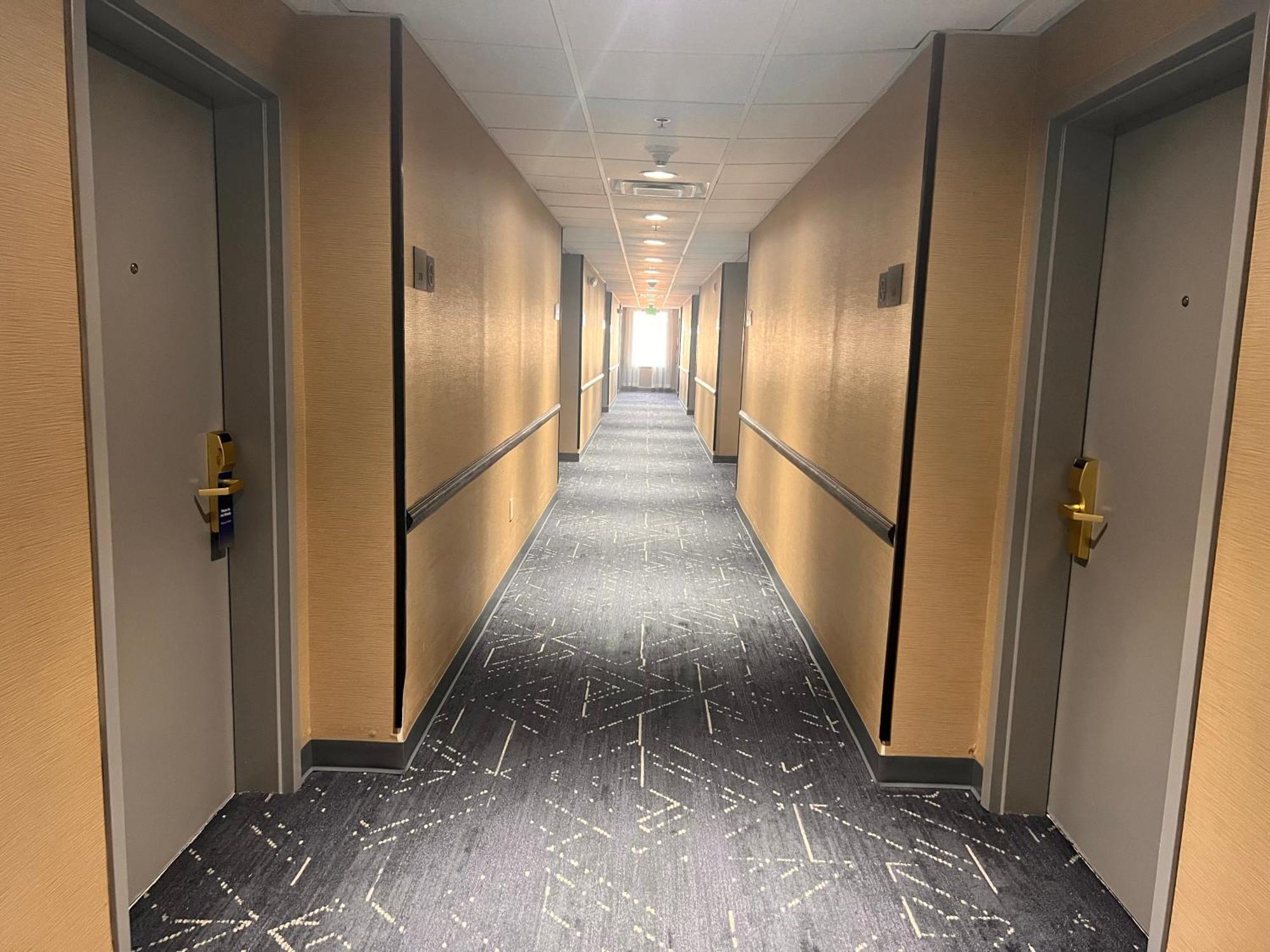 Comfort Airport 3* Louisville