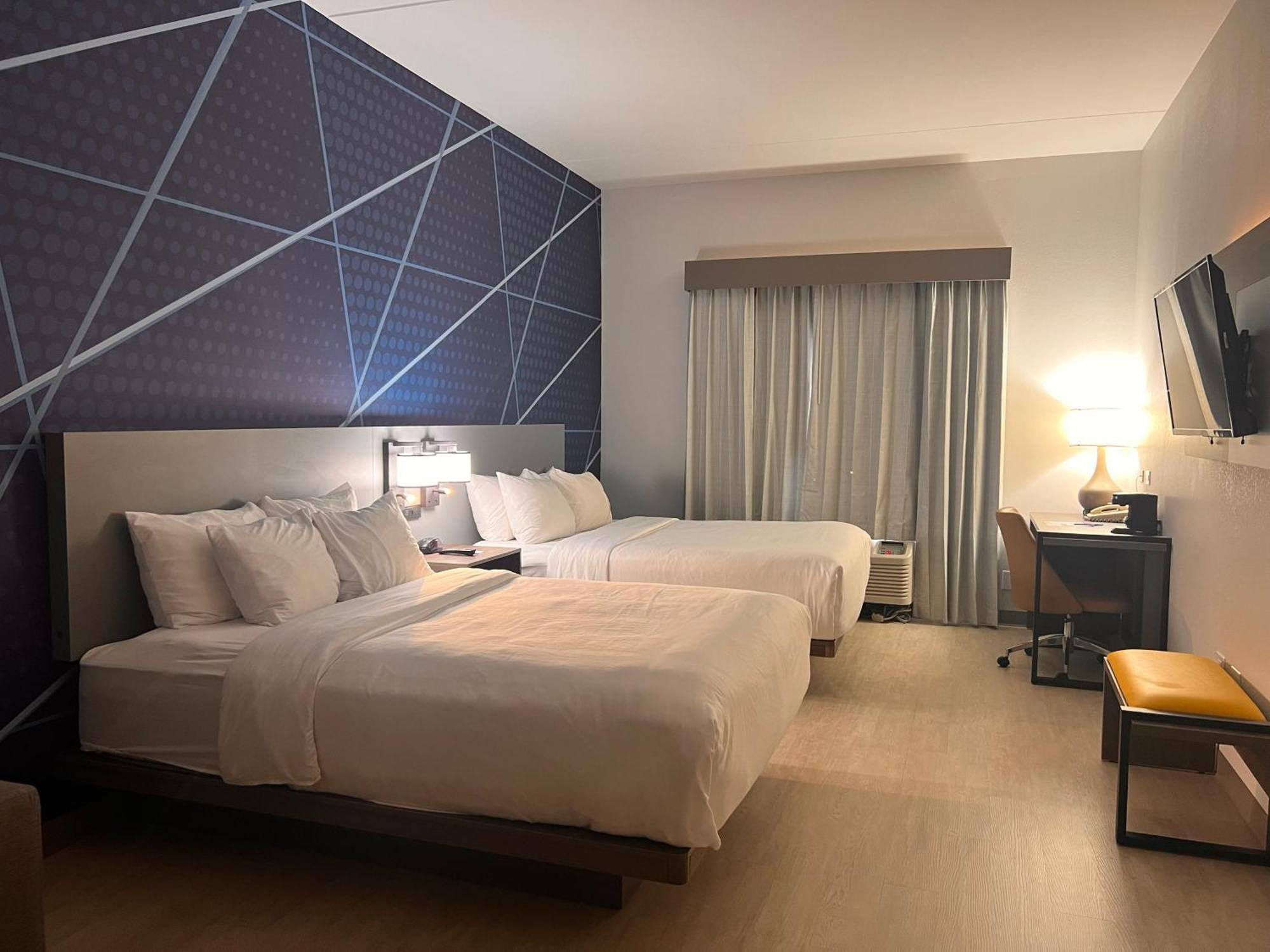 Hotel Comfort Airport 3*