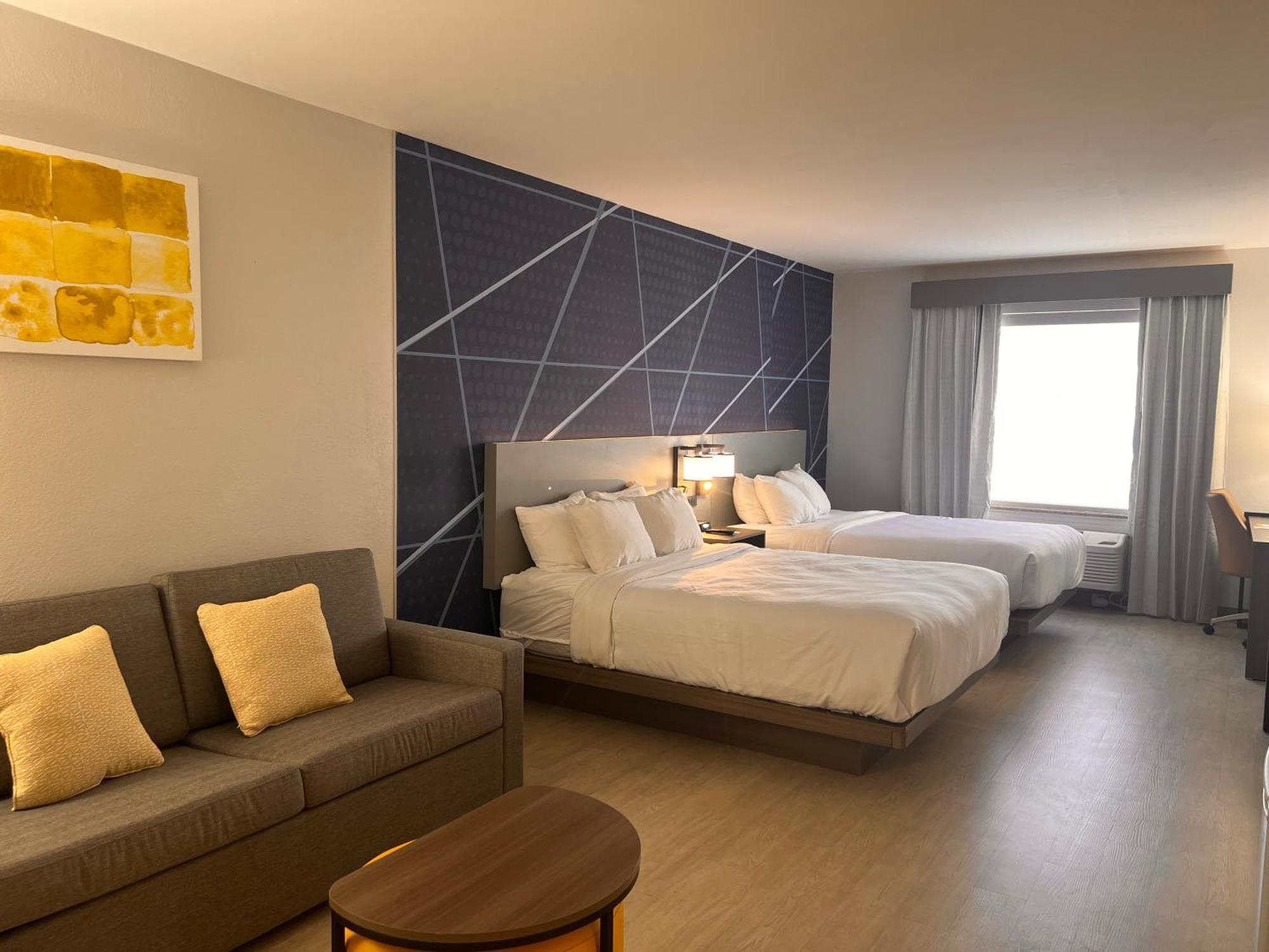 Comfort Airport 3*