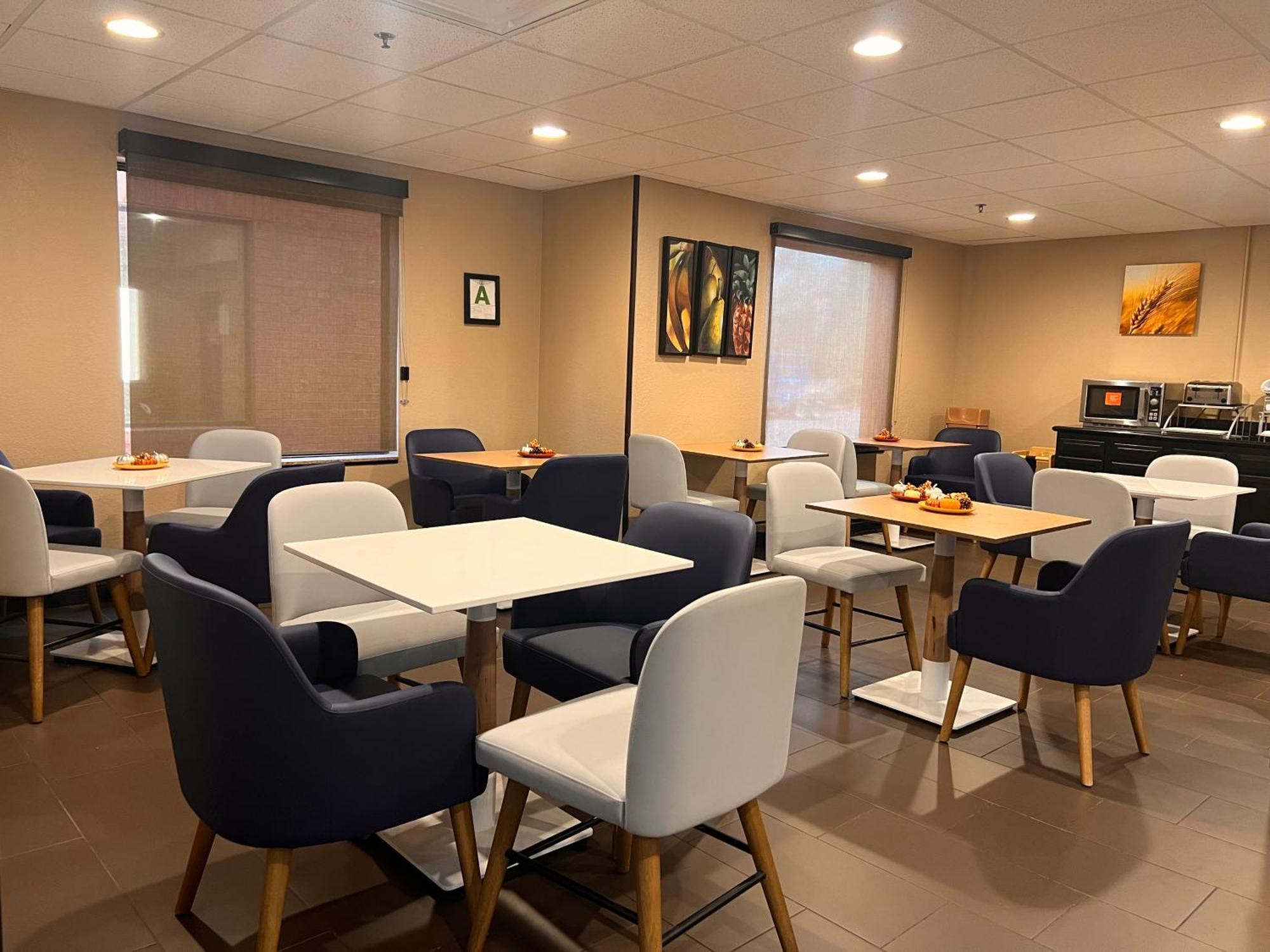 Comfort Airport Hotel