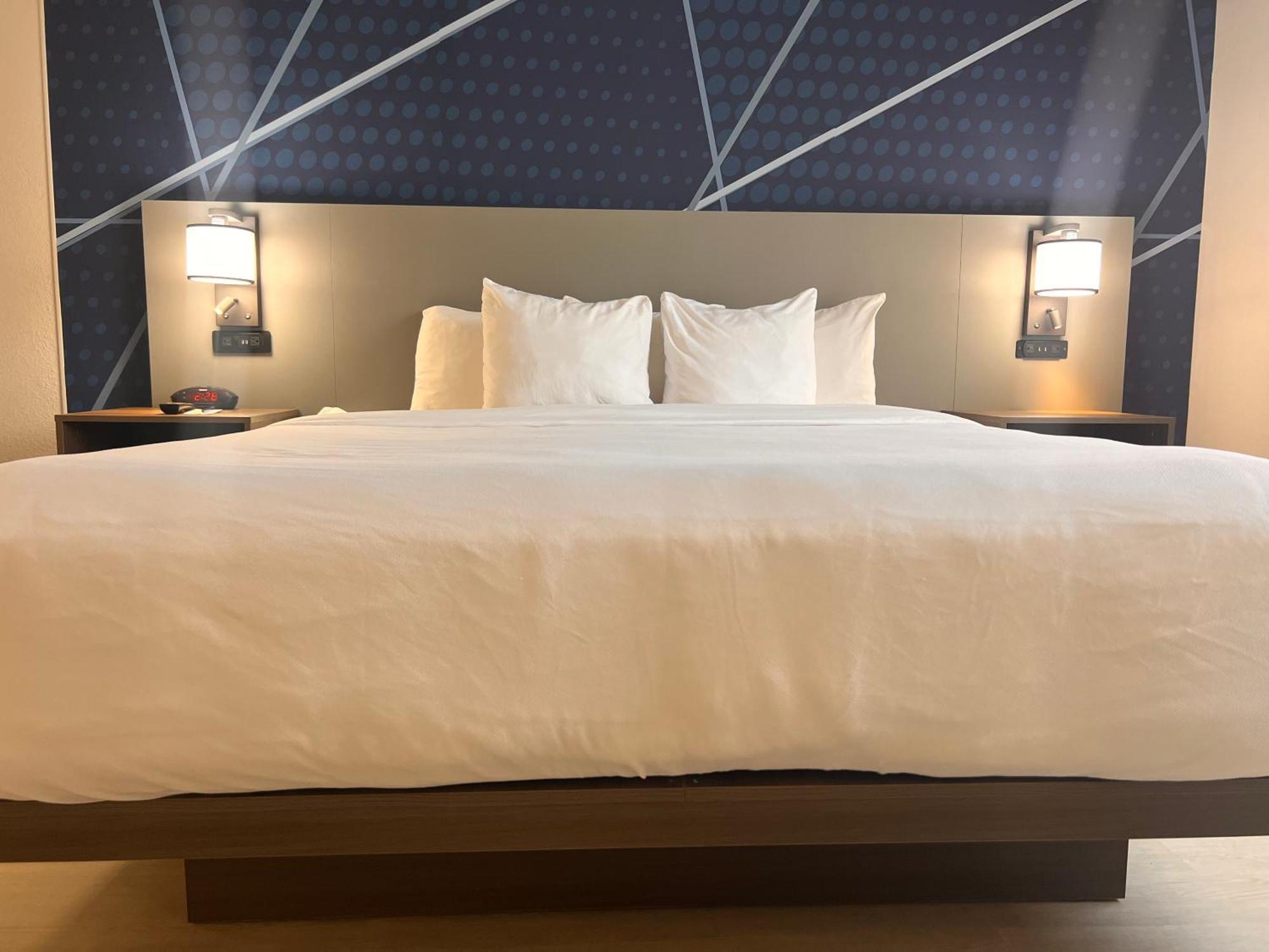 Comfort Airport 3* Louisville