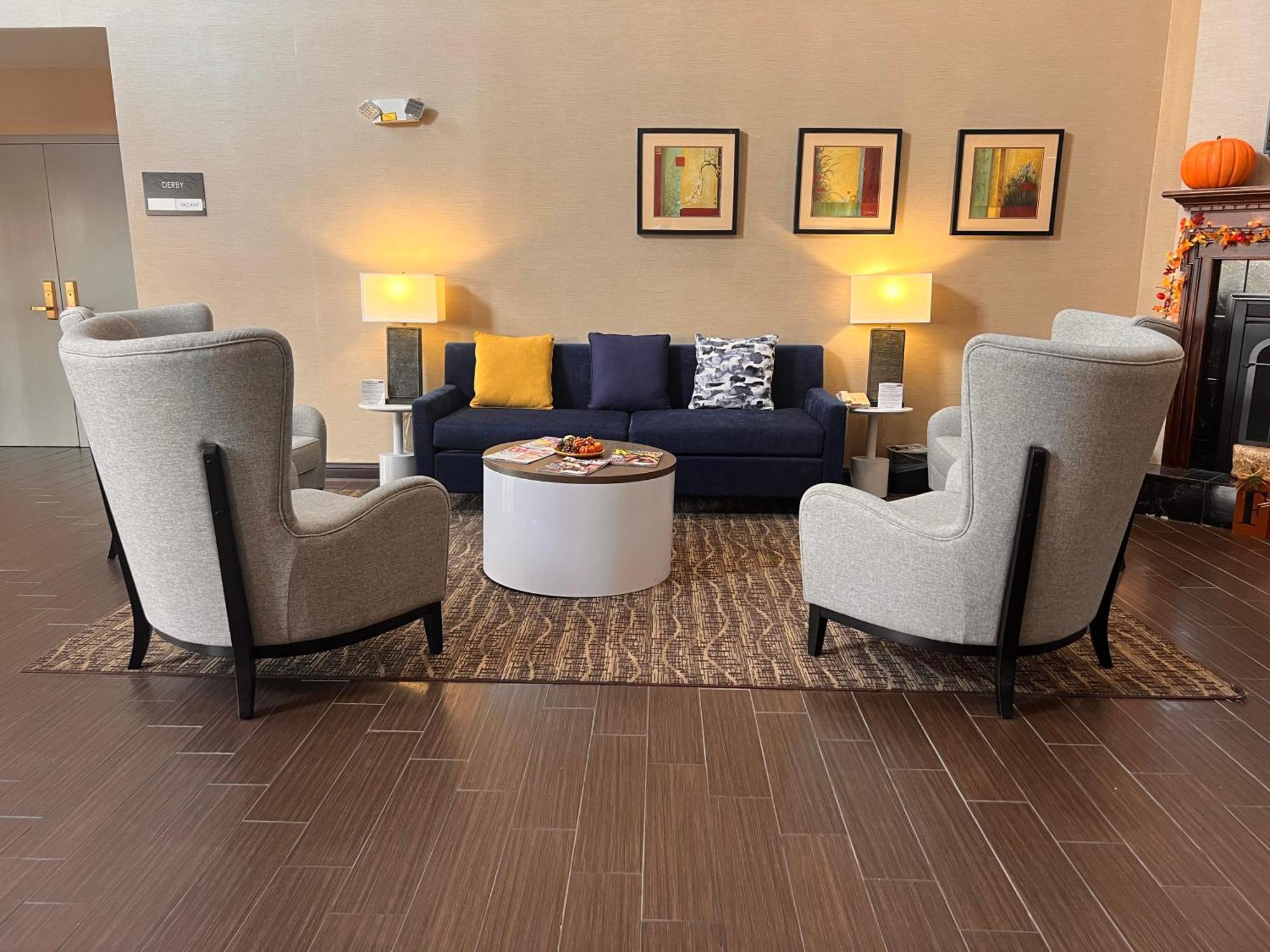Comfort Airport Hotel Louisville