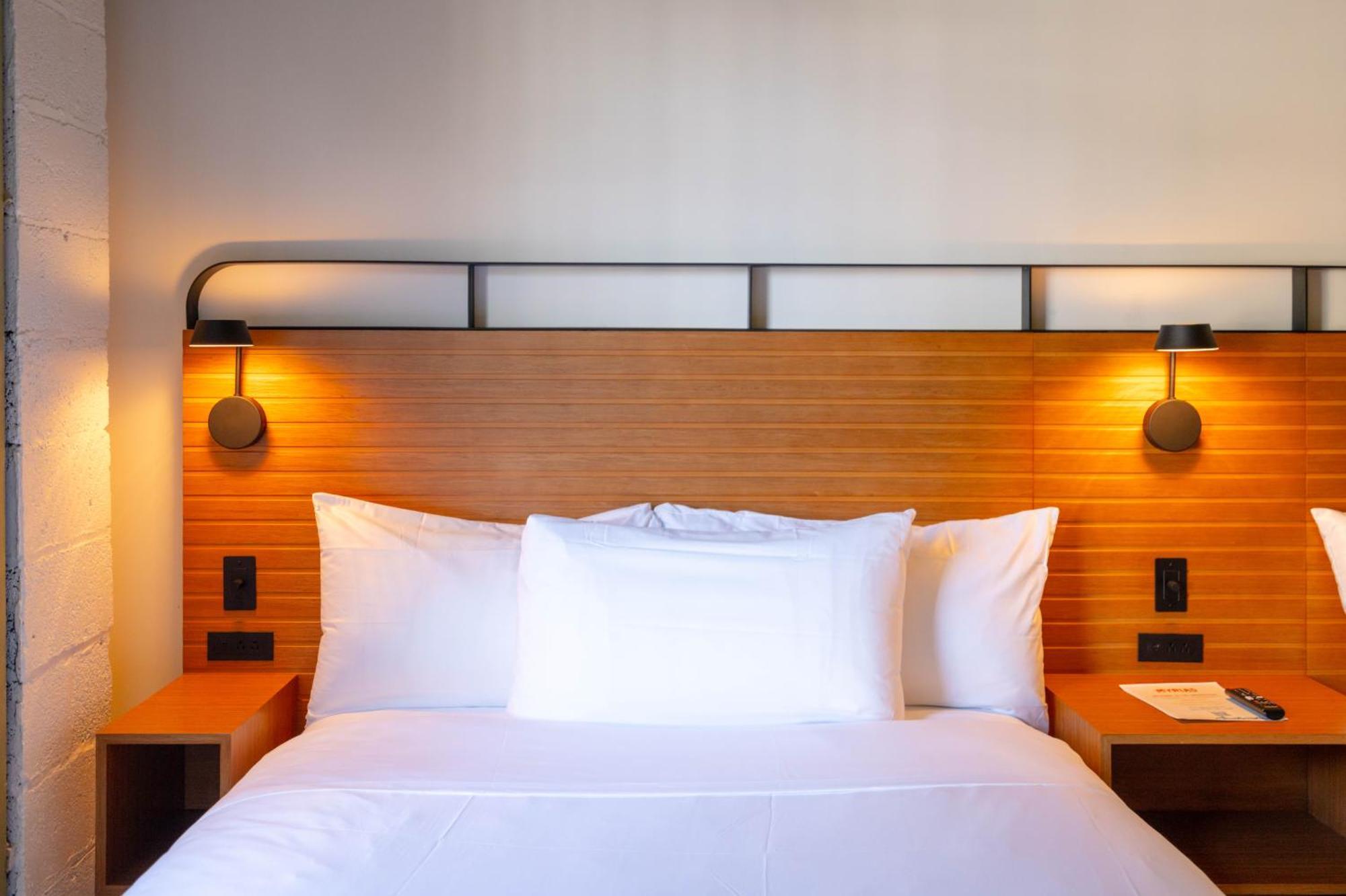 Hotel The Myriad 4*