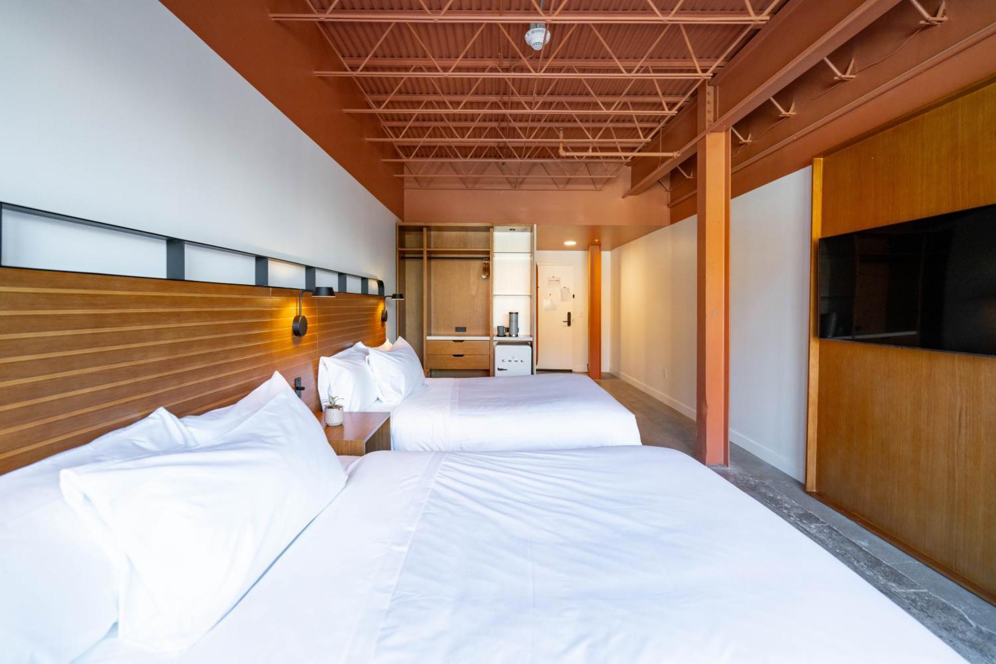 The Myriad 4*