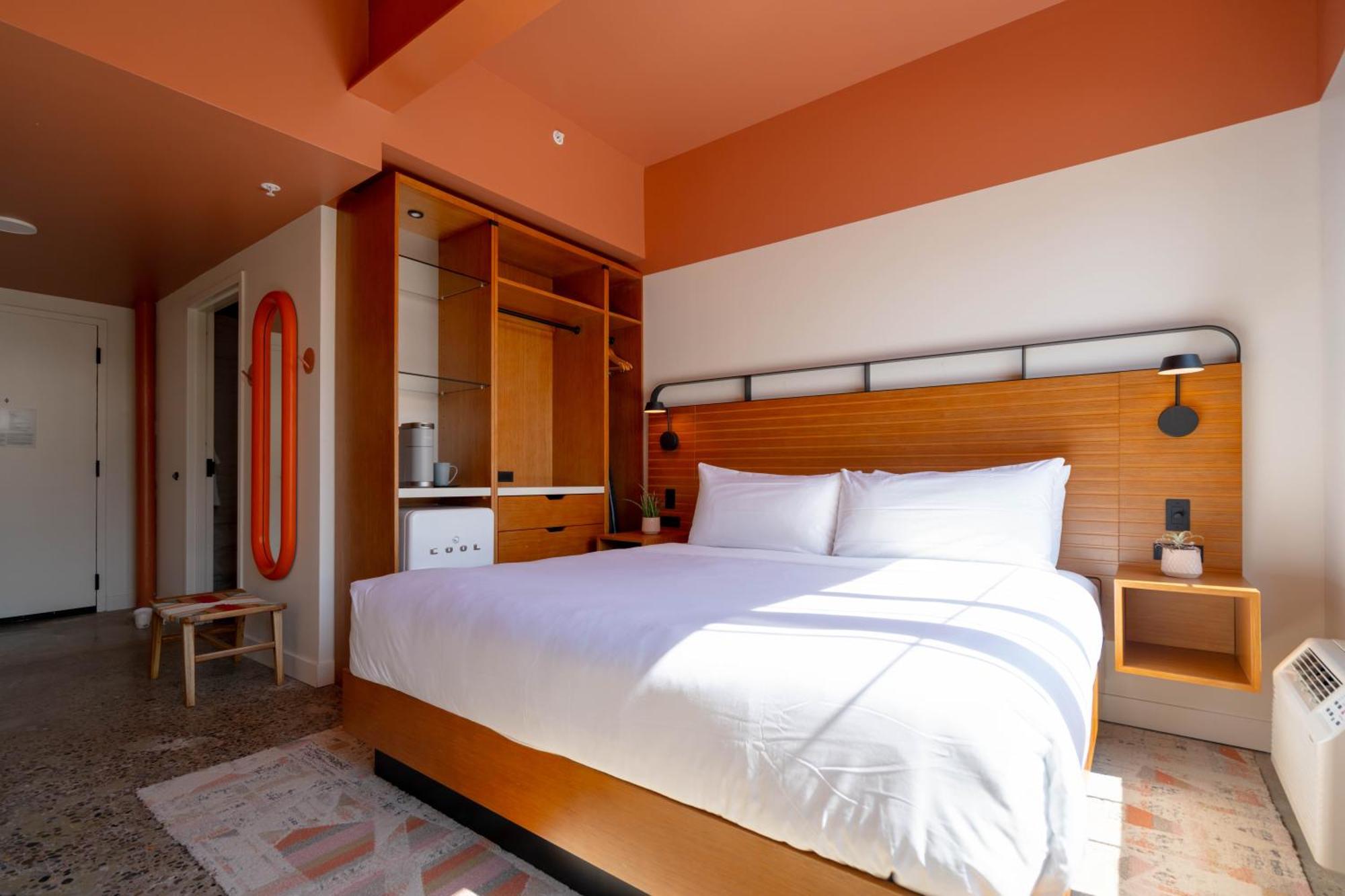 The Myriad Hotel 4*