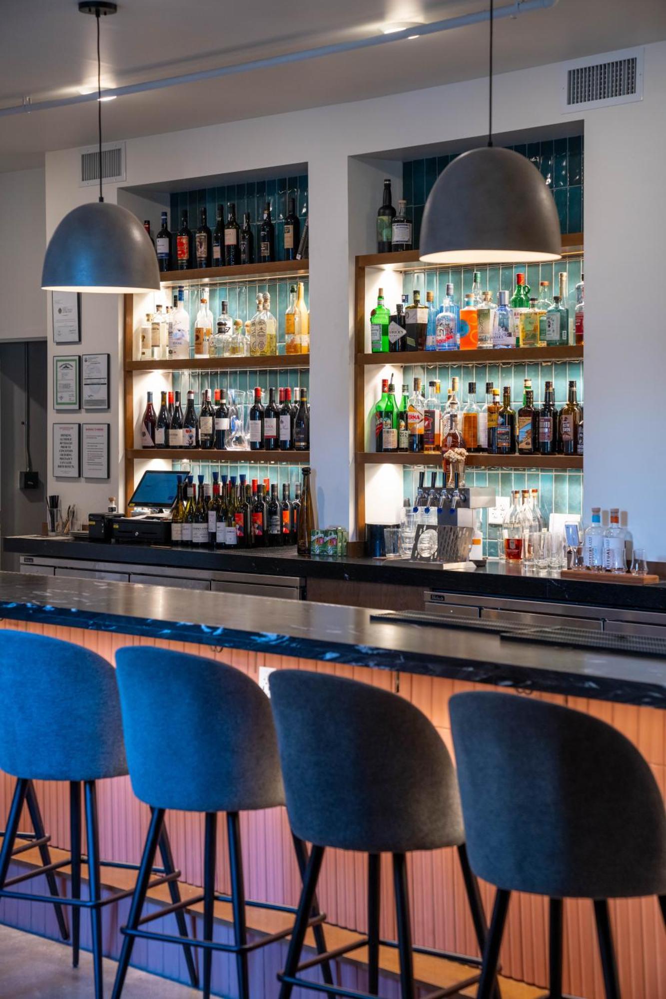 Hotel The Myriad 4*
