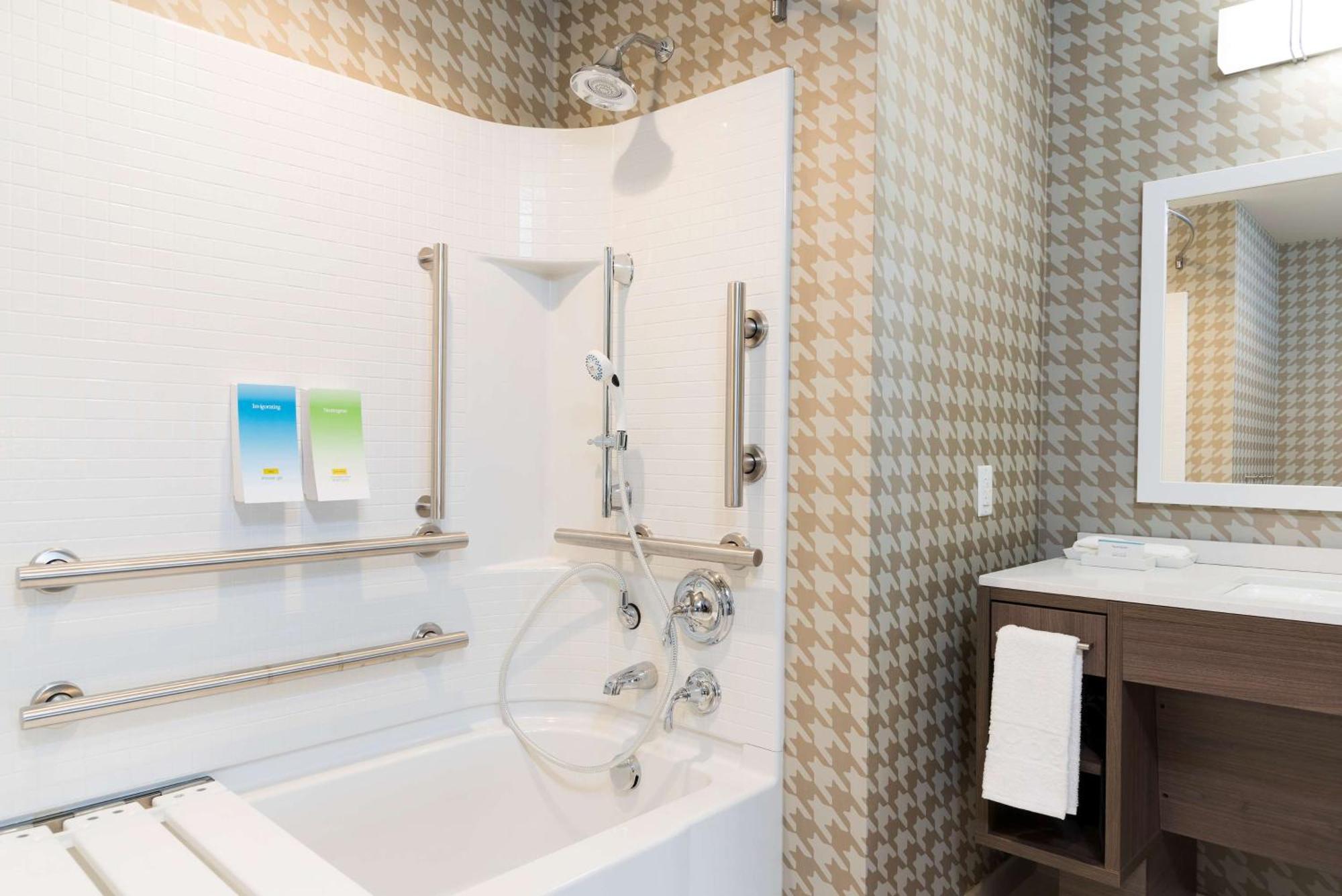 Hotel Home2 By Hilton Downtown Nulu 3*