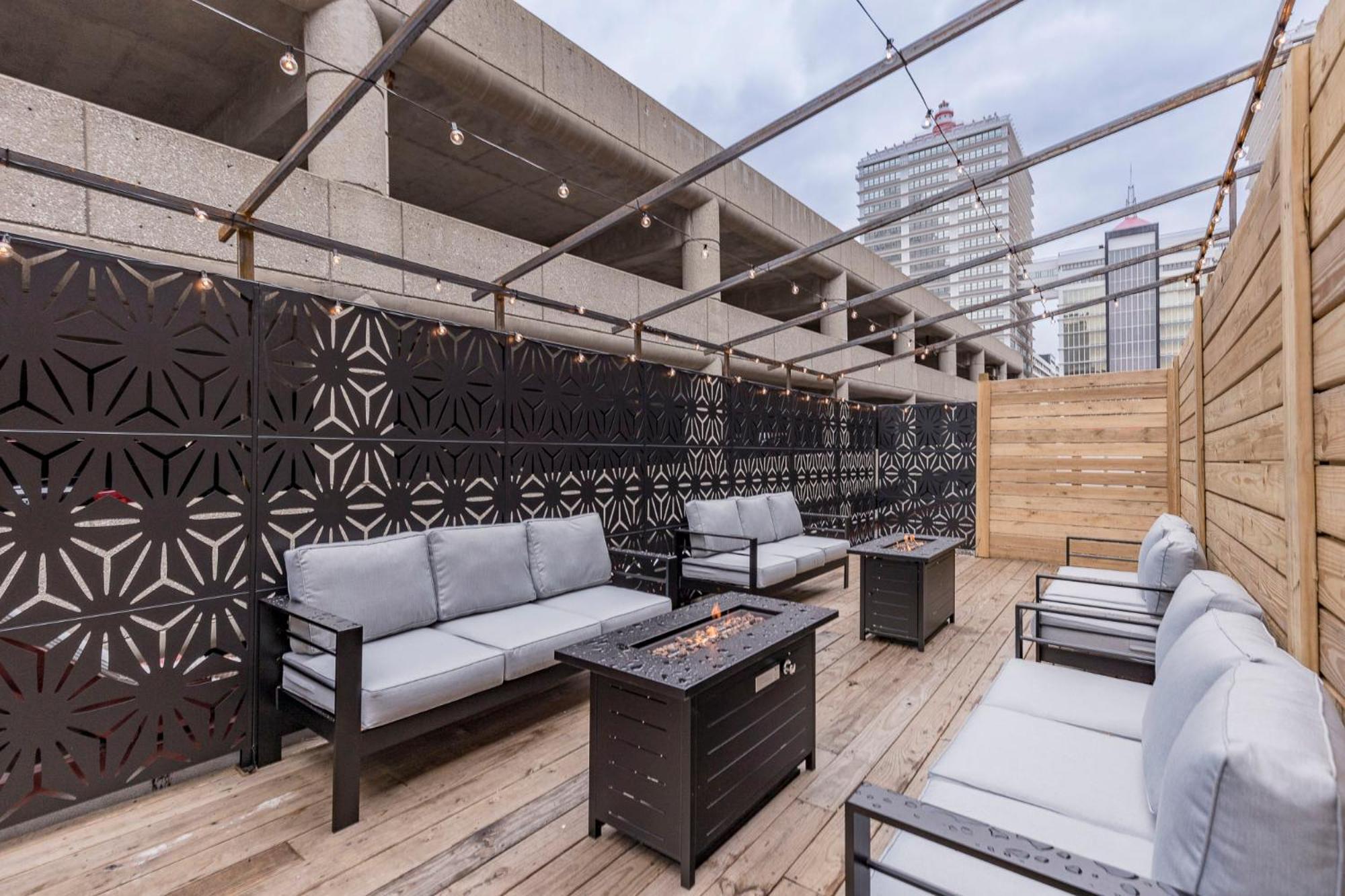 Penthouse Grand Executive Louisville