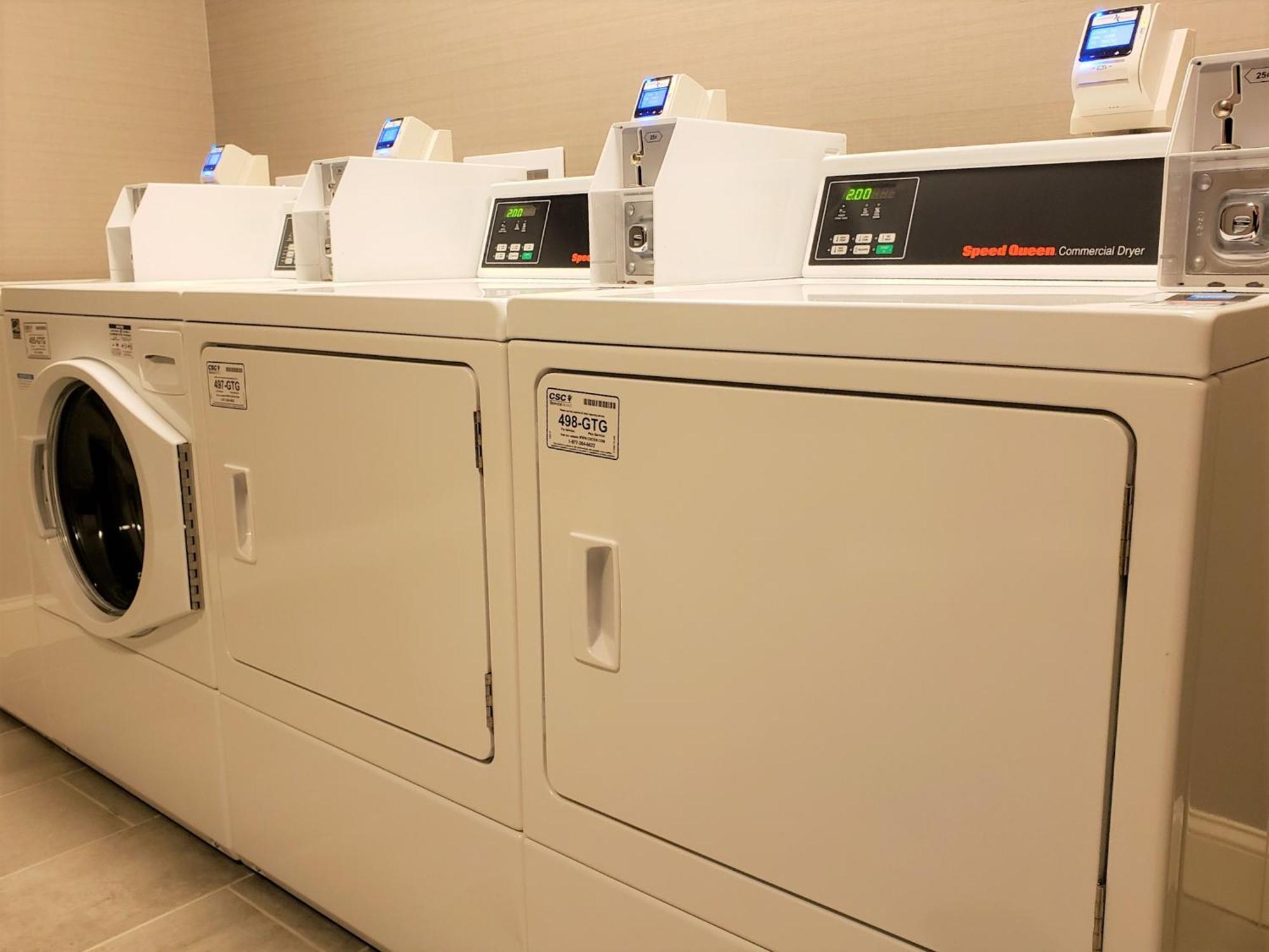 Hotel Western Premier Airport/expo Center 4*