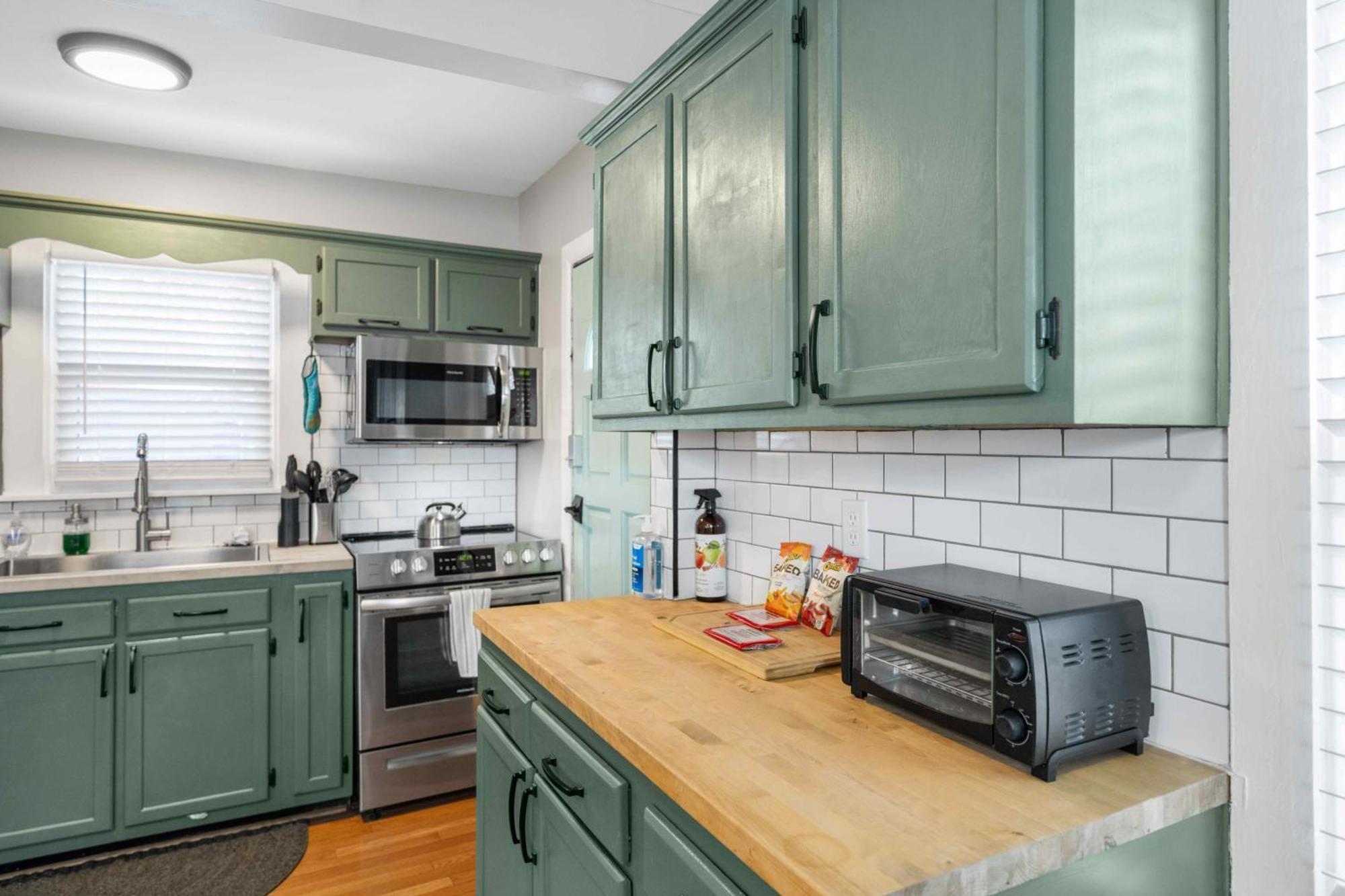 Holiday home Charming Near Churchill Ds And Expo Center *
