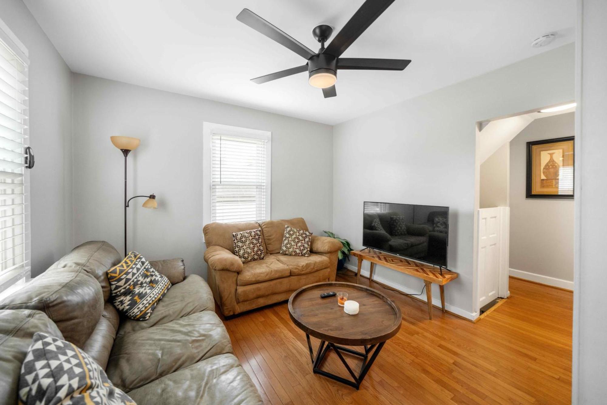 Charming Near Churchill Ds And Expo Center Holiday home Louisville