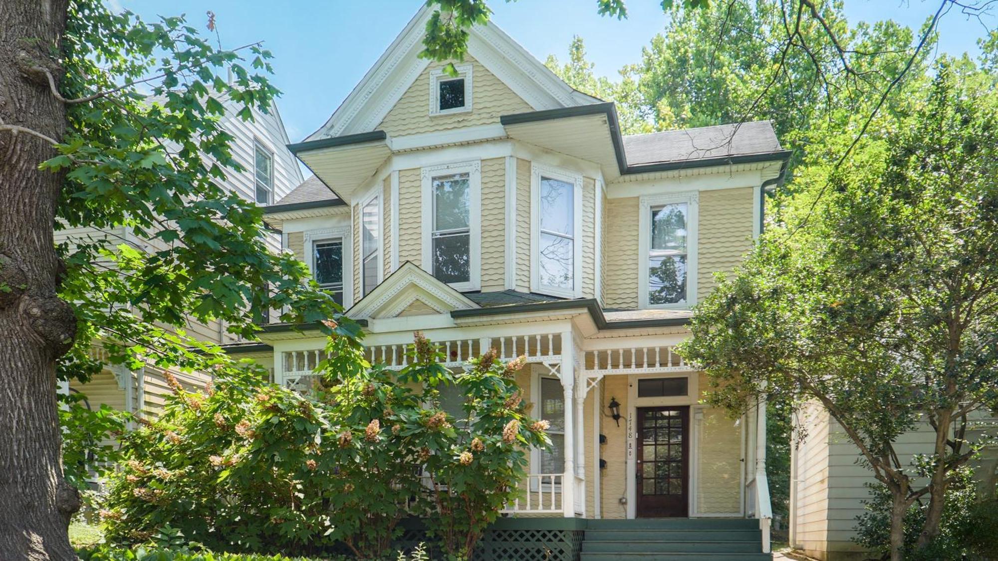 Spacious Historic House Near Sites * Louisville
